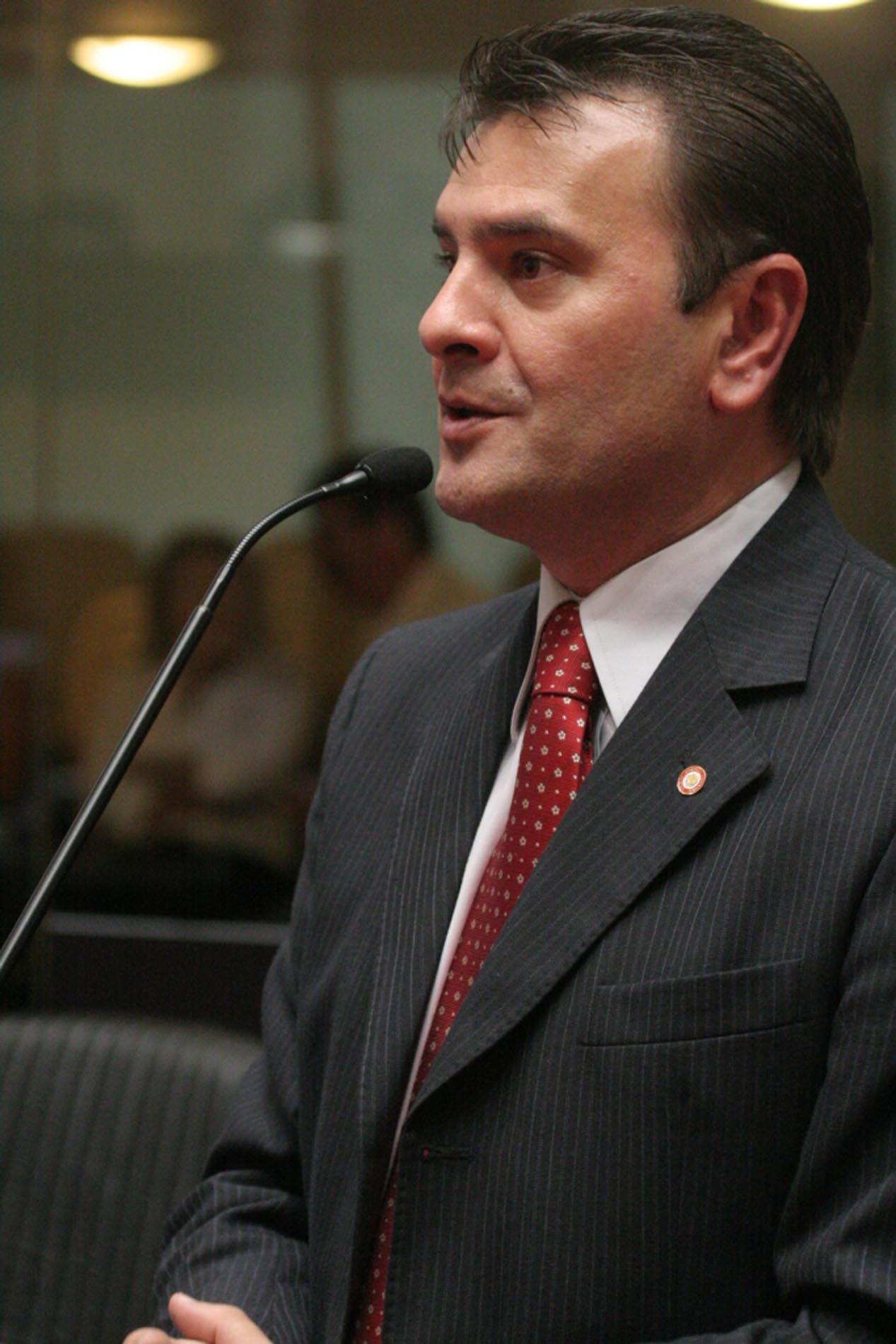 Deputado Elizeu Mattos (PMDB)