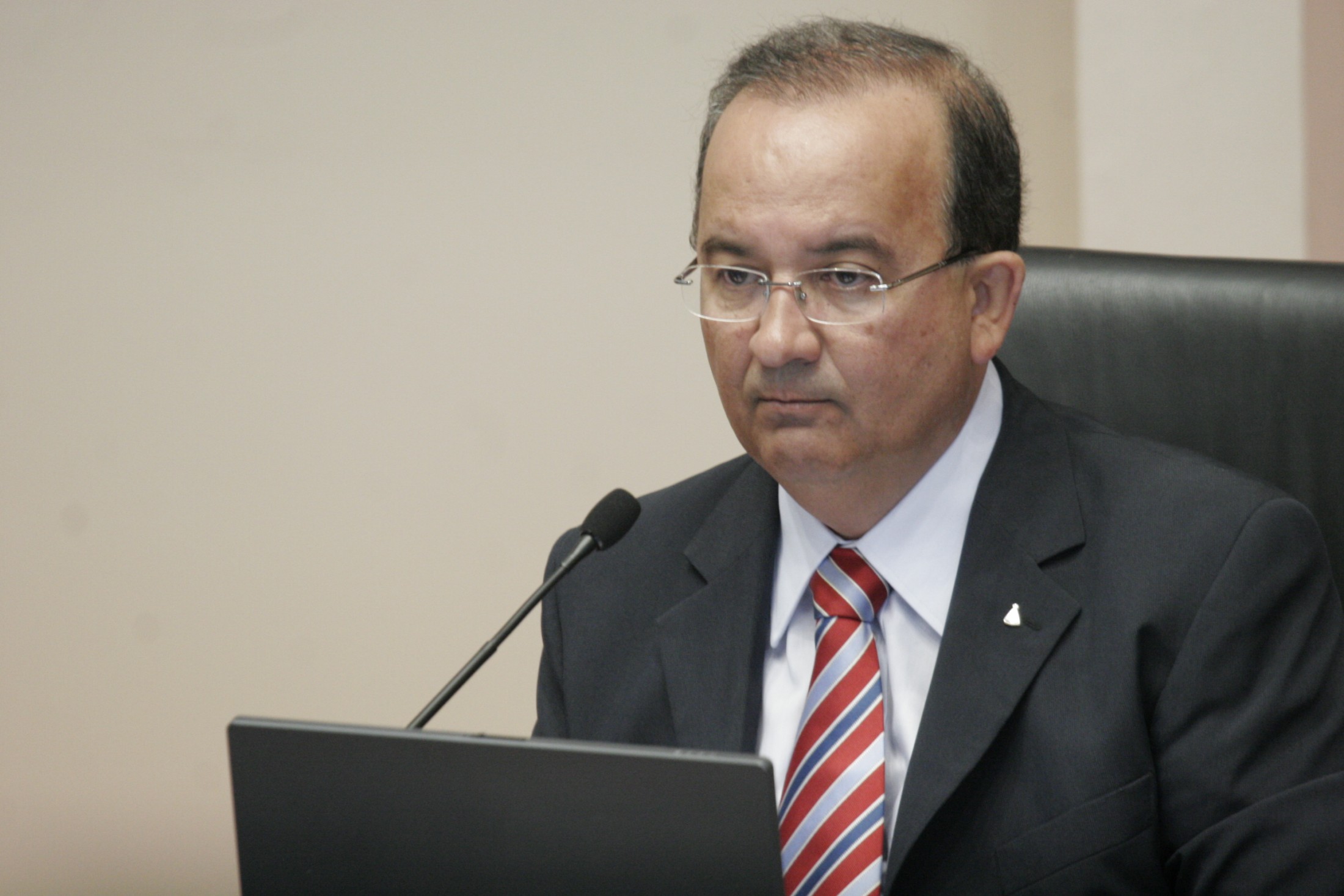 Deputado Jorginho Mello  (PSDB)