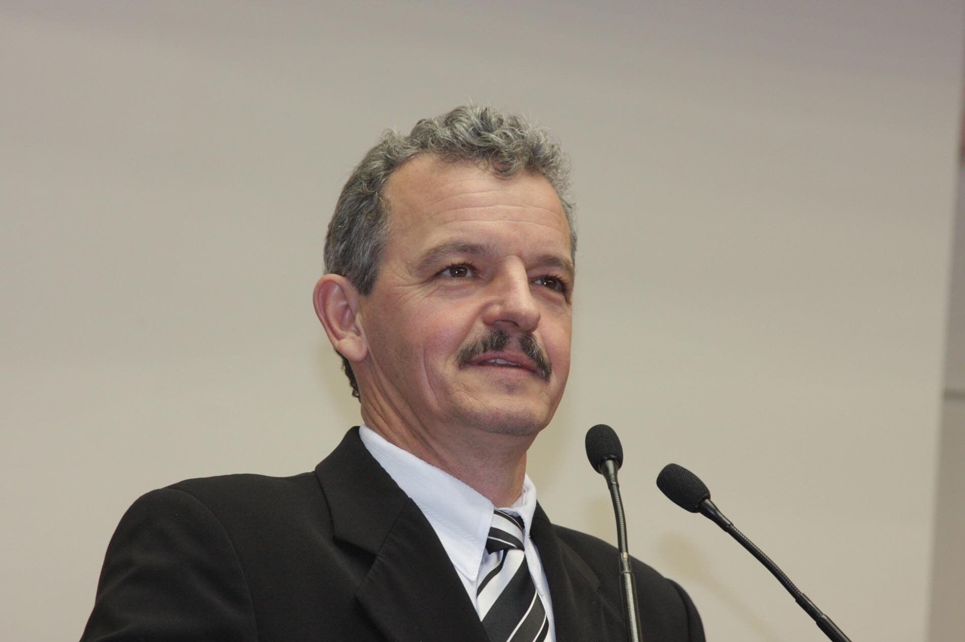 Dos Gabinetes –  Dresch representa AL no 10º Seminário do Leite
