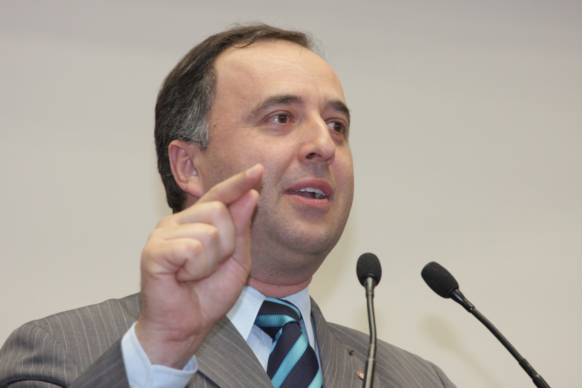 Dos Gabinetes – Delegacia marítima pode virar realidade em Joinville: Kennedy leva à SDR solicitação