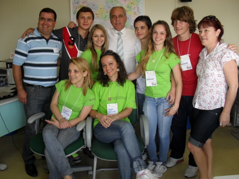Dos Gabinetes – Estudantes de Itapema visitam gabinete de Dado Cherem
