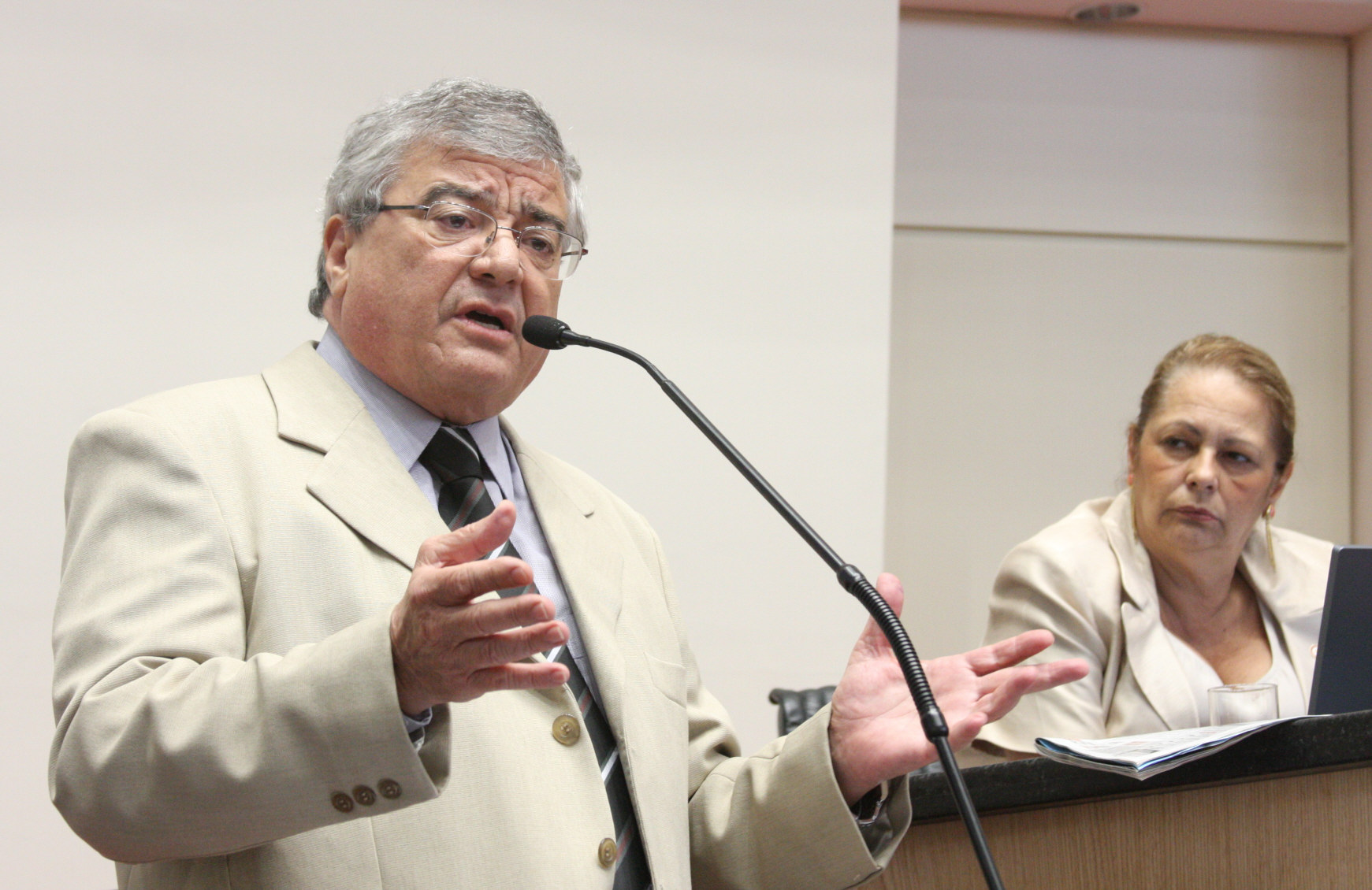 Deputado Lício da Silveira (PP) – 25/02/2009