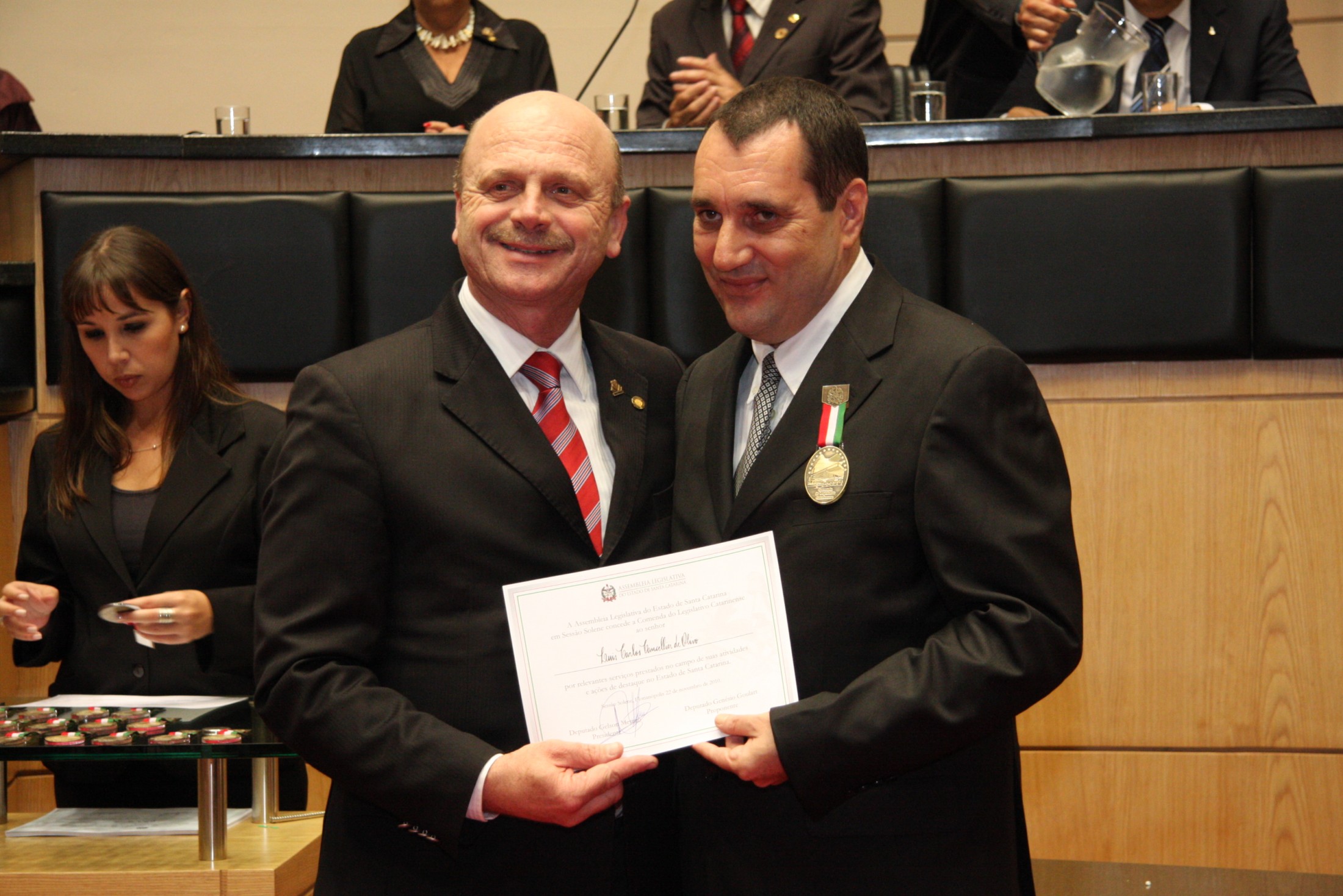 Sessão Solene de Concessão de Medalhas - Deputado Ronaldo Benedet e Luis Carlos Cancellierde Olivo
