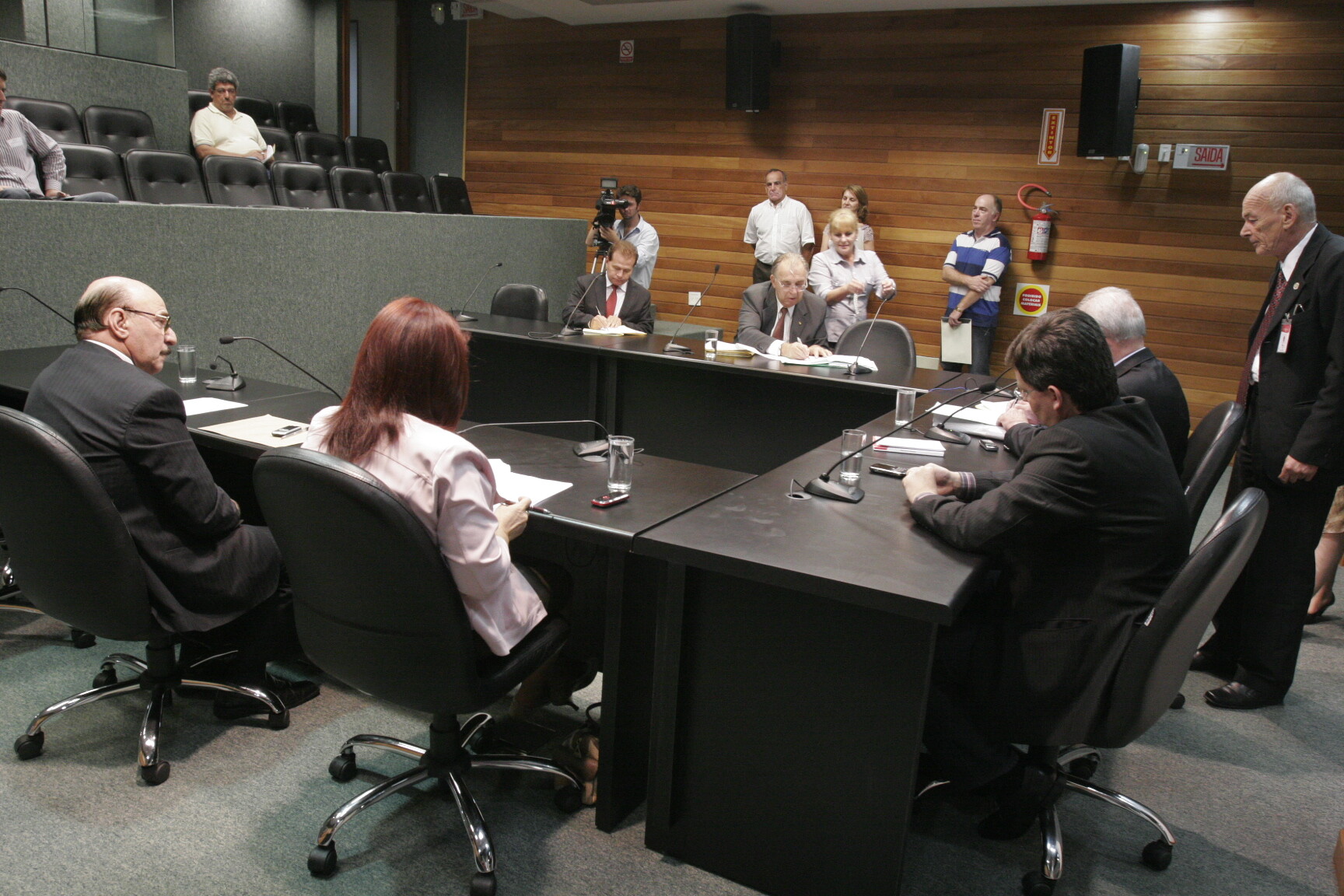 Dos Gabinetes – Aeroporto Internacional de Florianópolis: Finanças aprova permuta e doação de imóvel