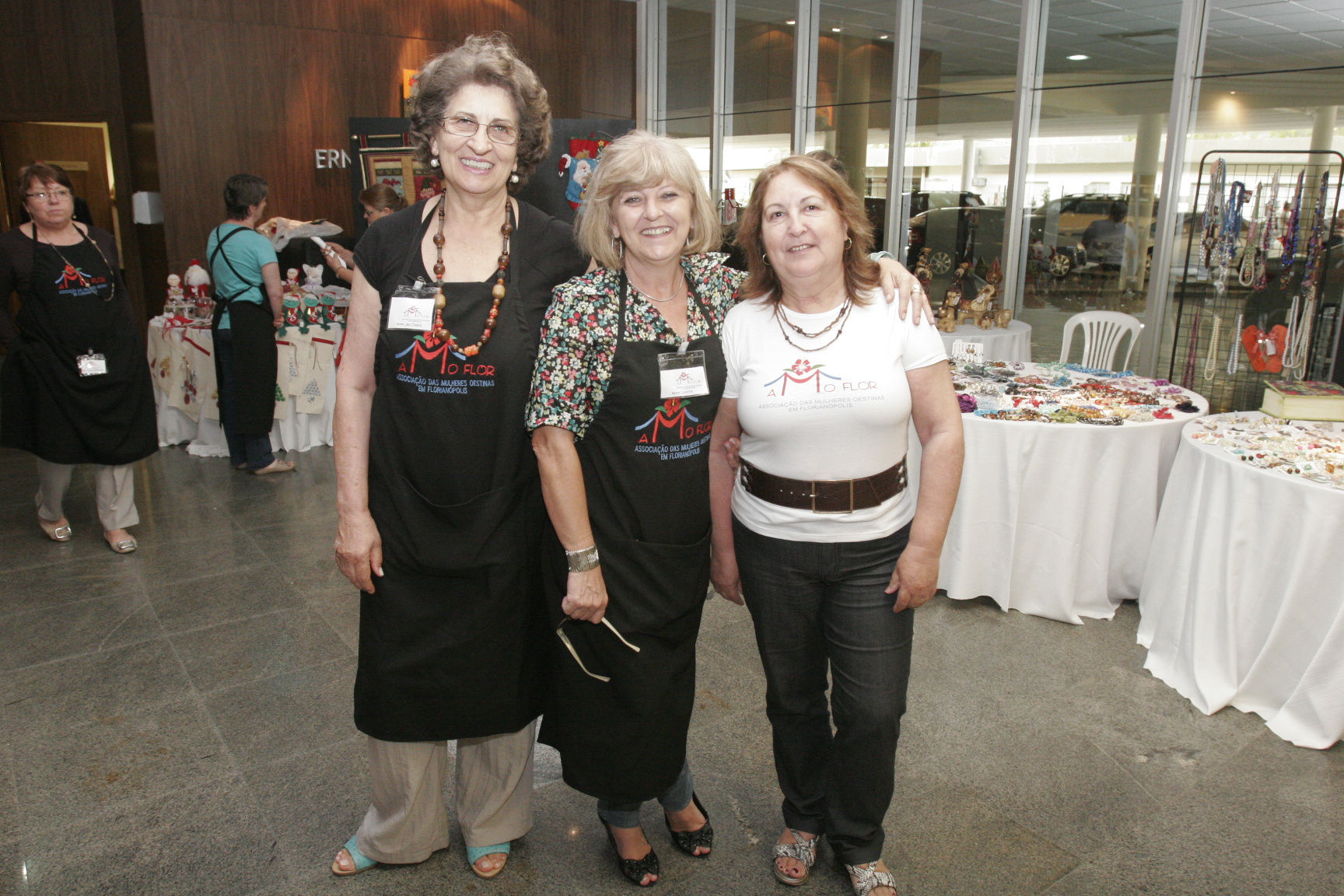 Exposição da Associação das Mulheres Oestinas em Florianópolis - AMOFLOR