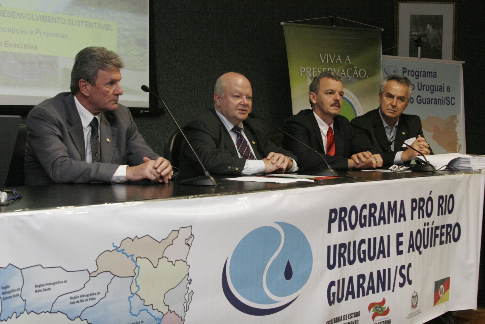 Dos Gabinetes – Plano de Desenvolvimento Sustentável do Aquífero Guarani é apresentado na Alesc