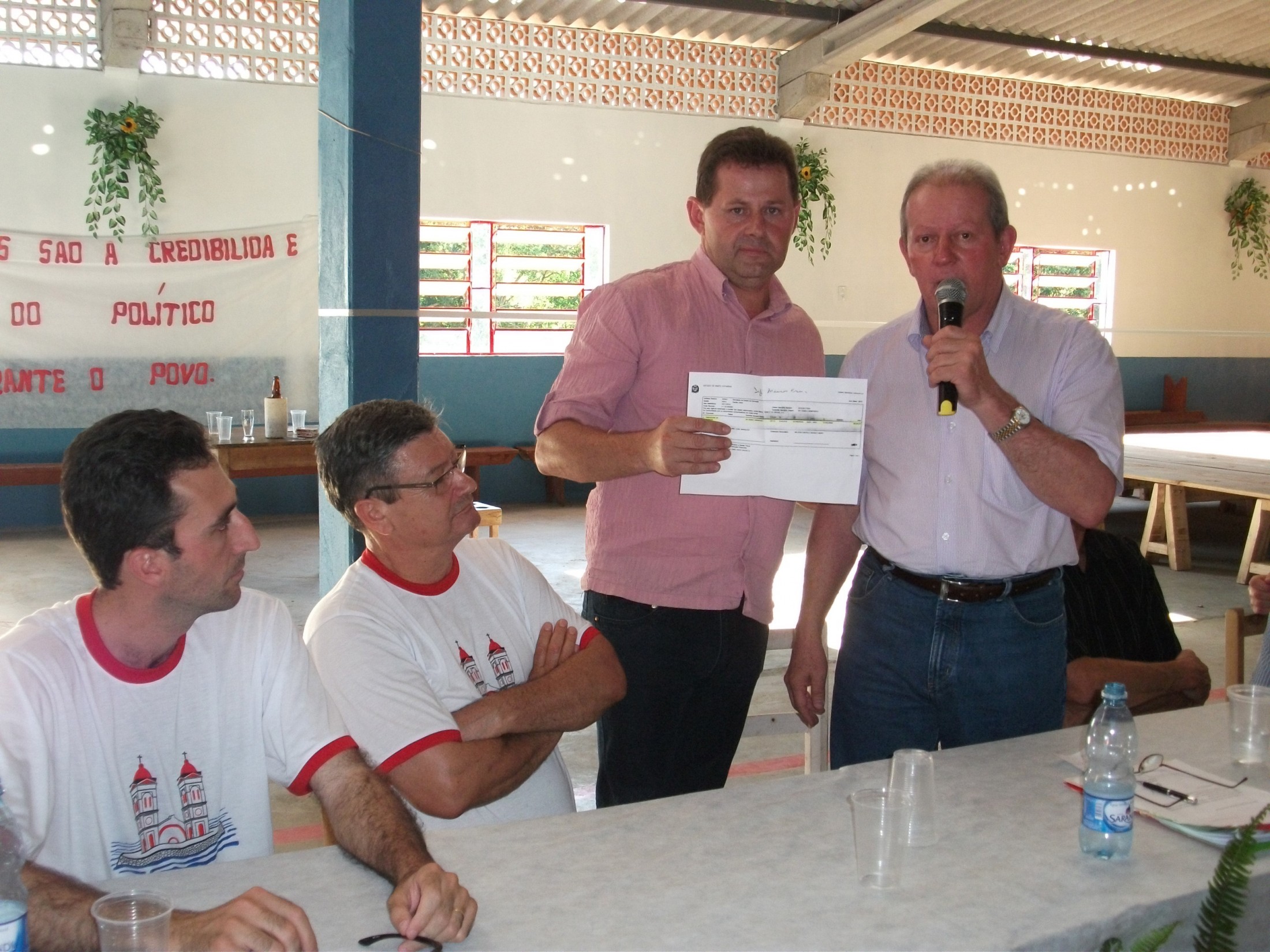 Itá: Linha Adolfo Konder inaugura obras em pavilhão