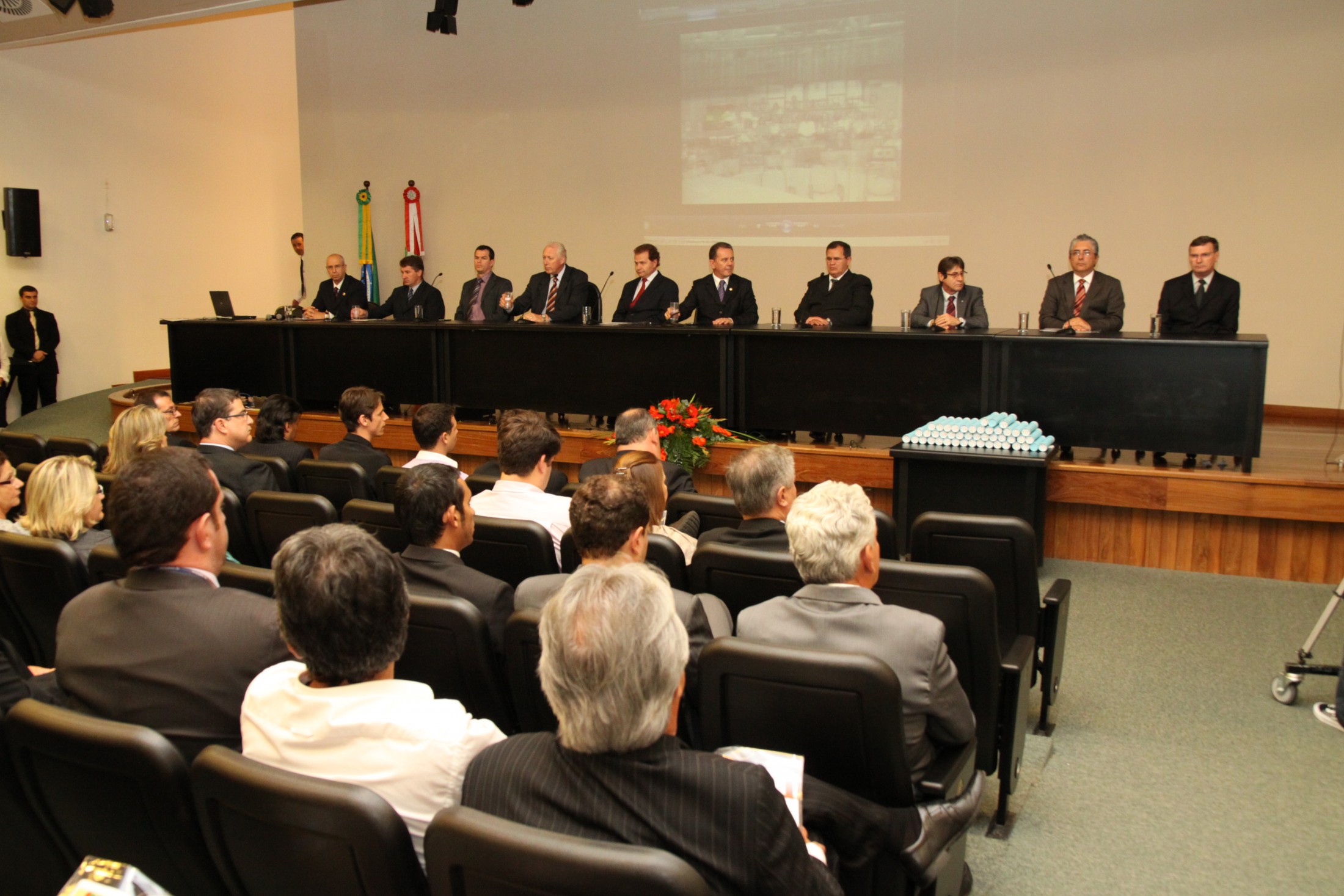 Seminário em Comemoração aos 10 anos da Escola do Legislativo Deputado Lício Mauro da Silveira e entrega de homenagens