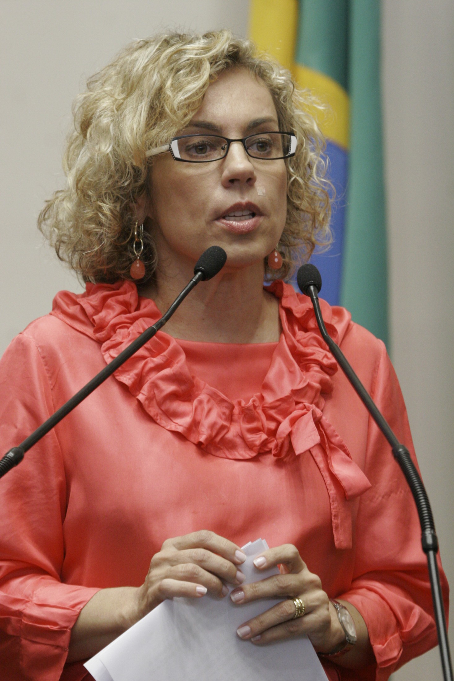 Instituída a obrigatoriedade diária de divulgação de fotos de crianças desaparecidas nos noticiários