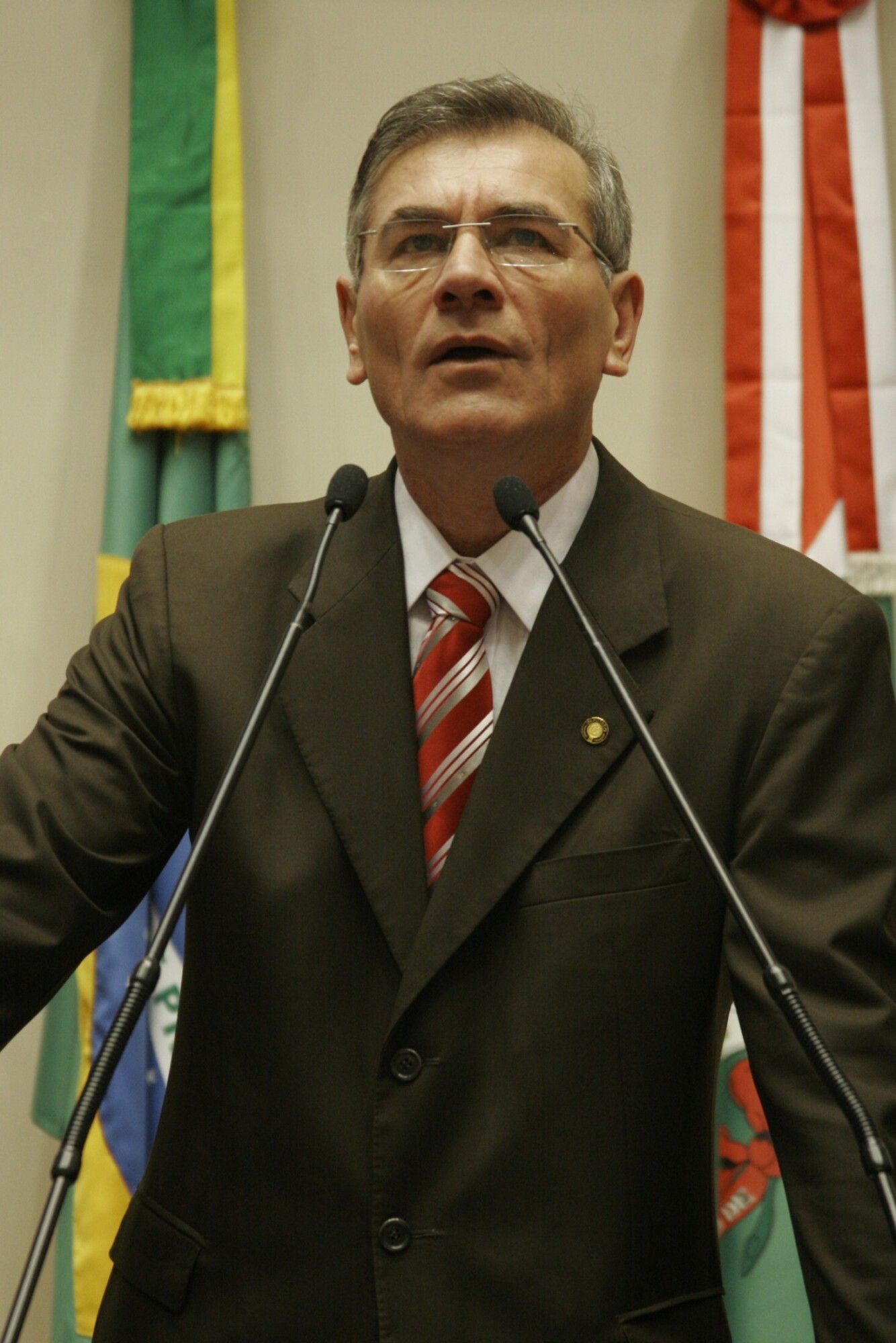 Dos Gabinetes – Assembleia aprova projeto que desobriga inativos do Iprev a pagar contribuições que