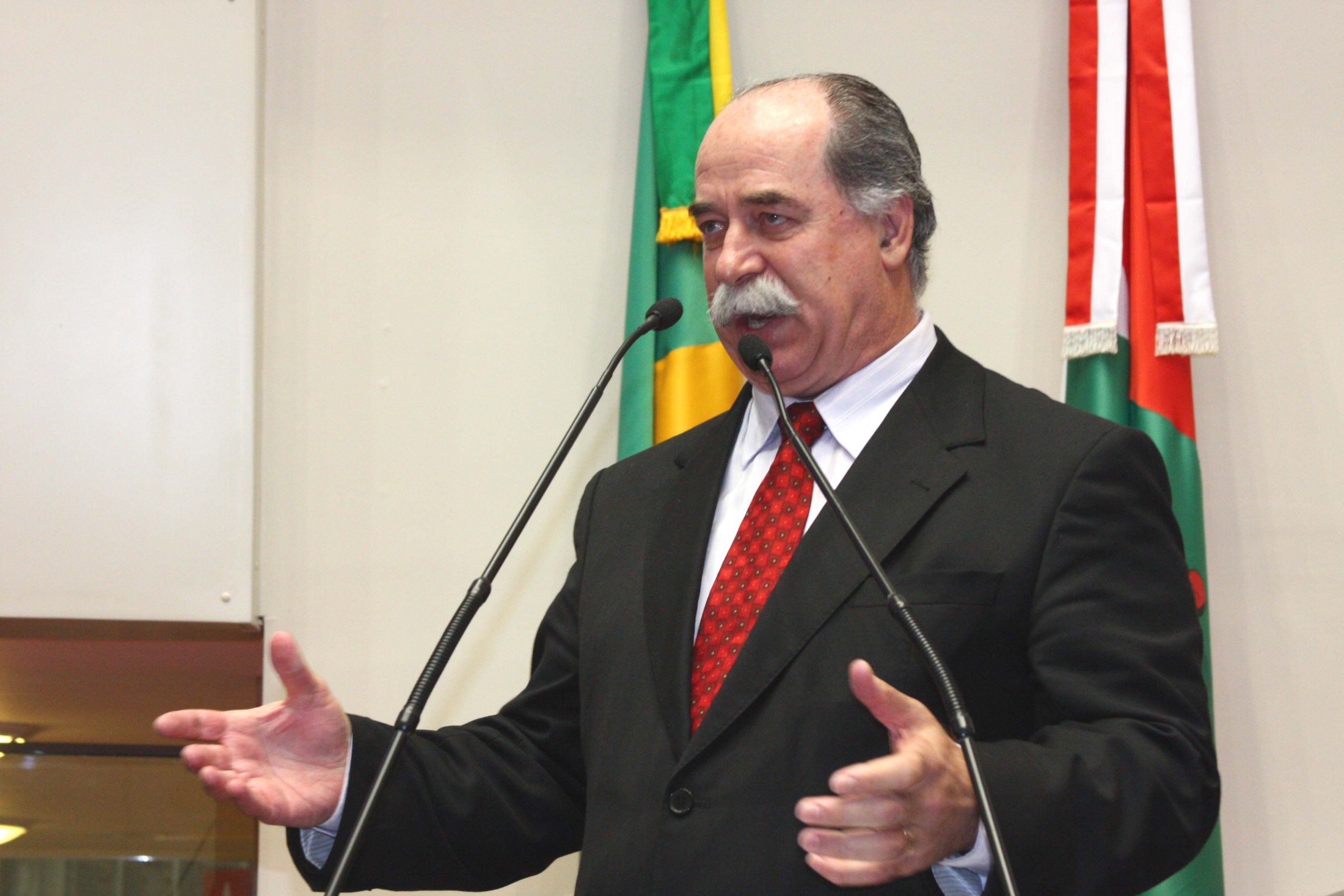 Deputado Romildo Titon