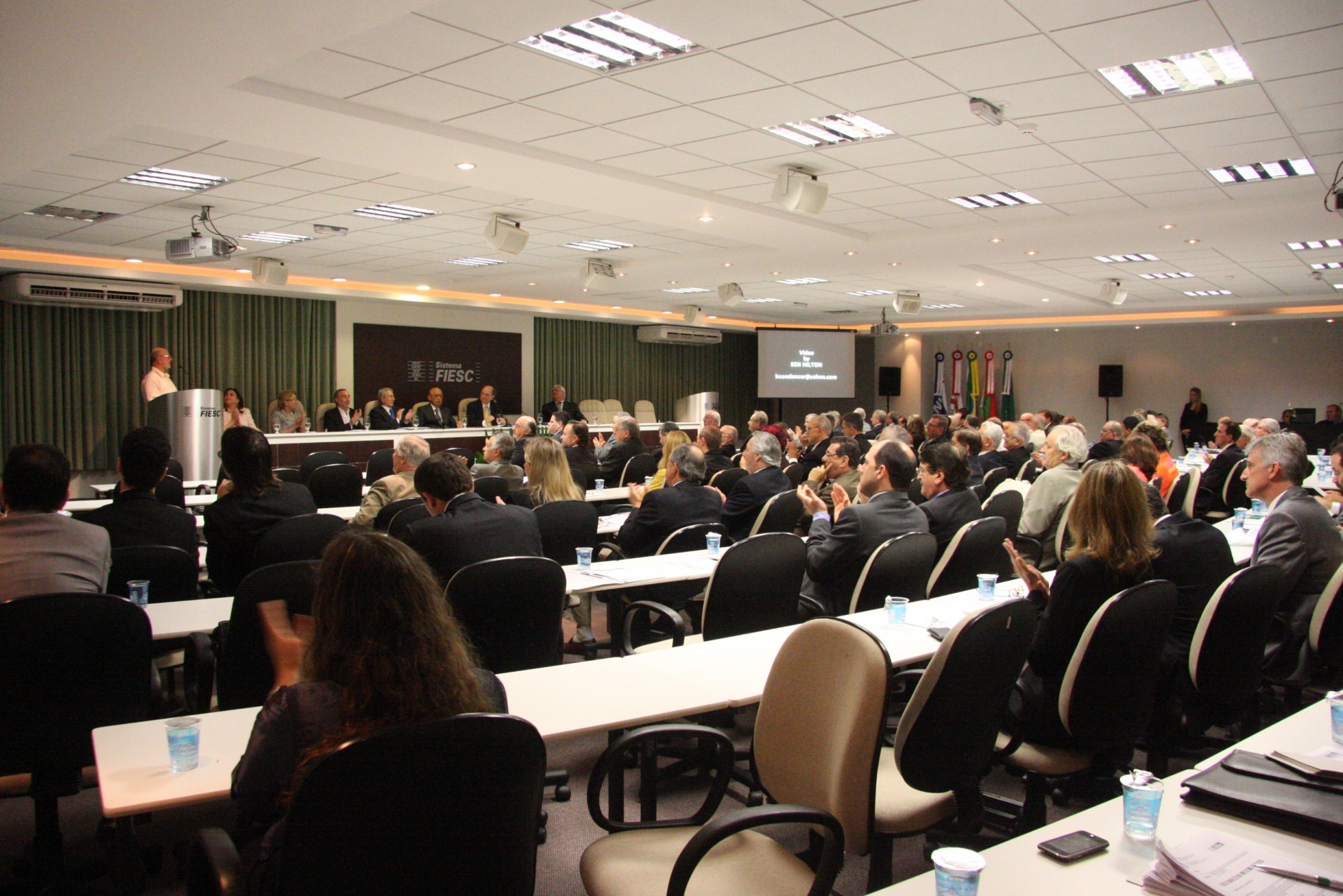 TVAL recebe prêmio Fiesc de Jornalismo
