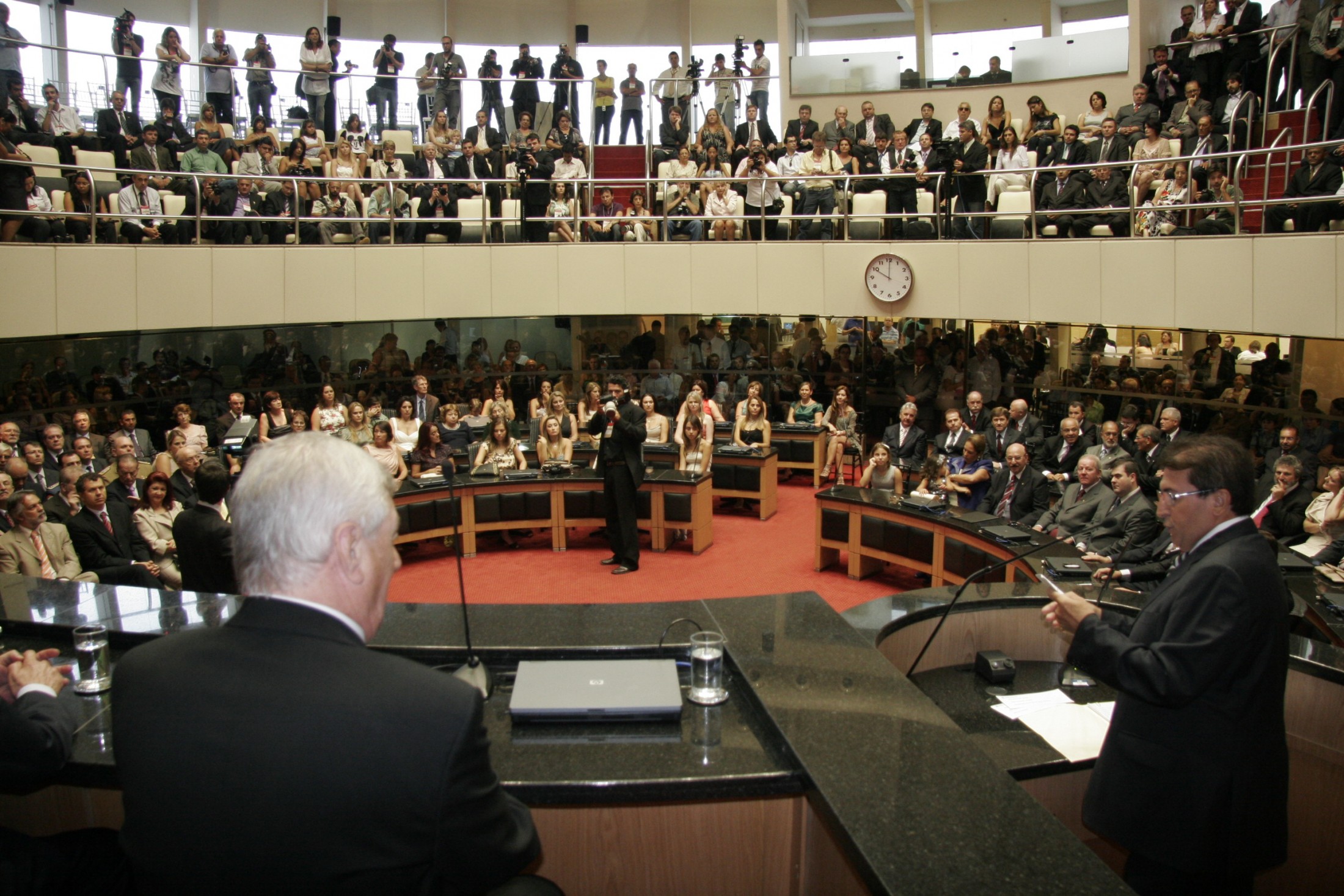 Sessão Solene de posse dos Deputados eleitos