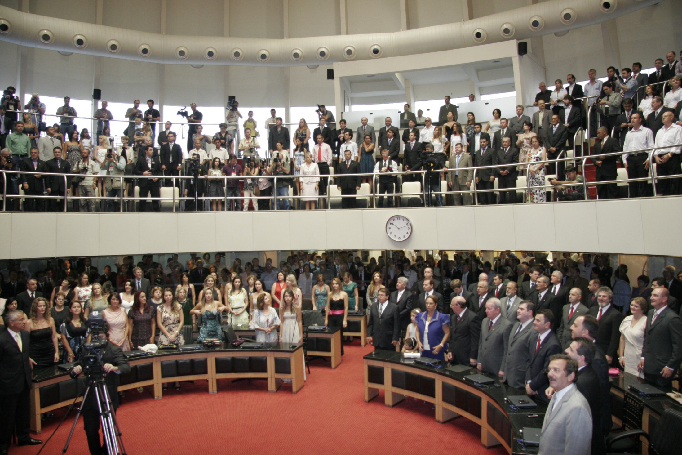 Sessão Solene de posse dos Deputados eleitos