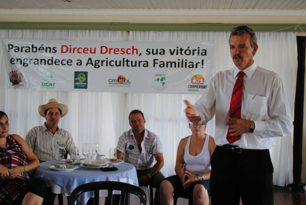 Dos Gabinetes – Lideranças e agricultores prestigiam posse de Dirceu Dresch