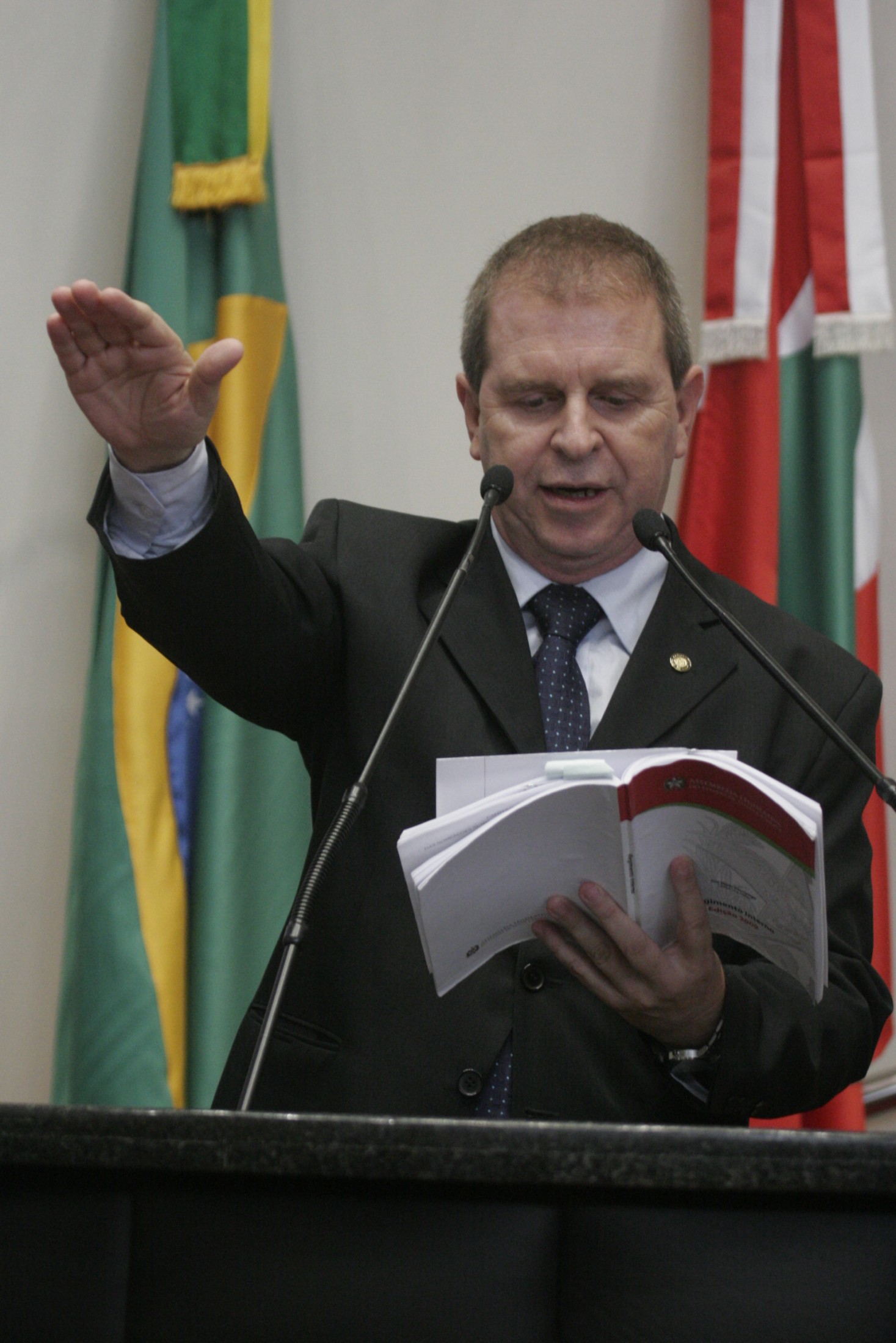 Deputado Maurício Eskudlark (PSDB) assume cadeira no Legislativo catarinense