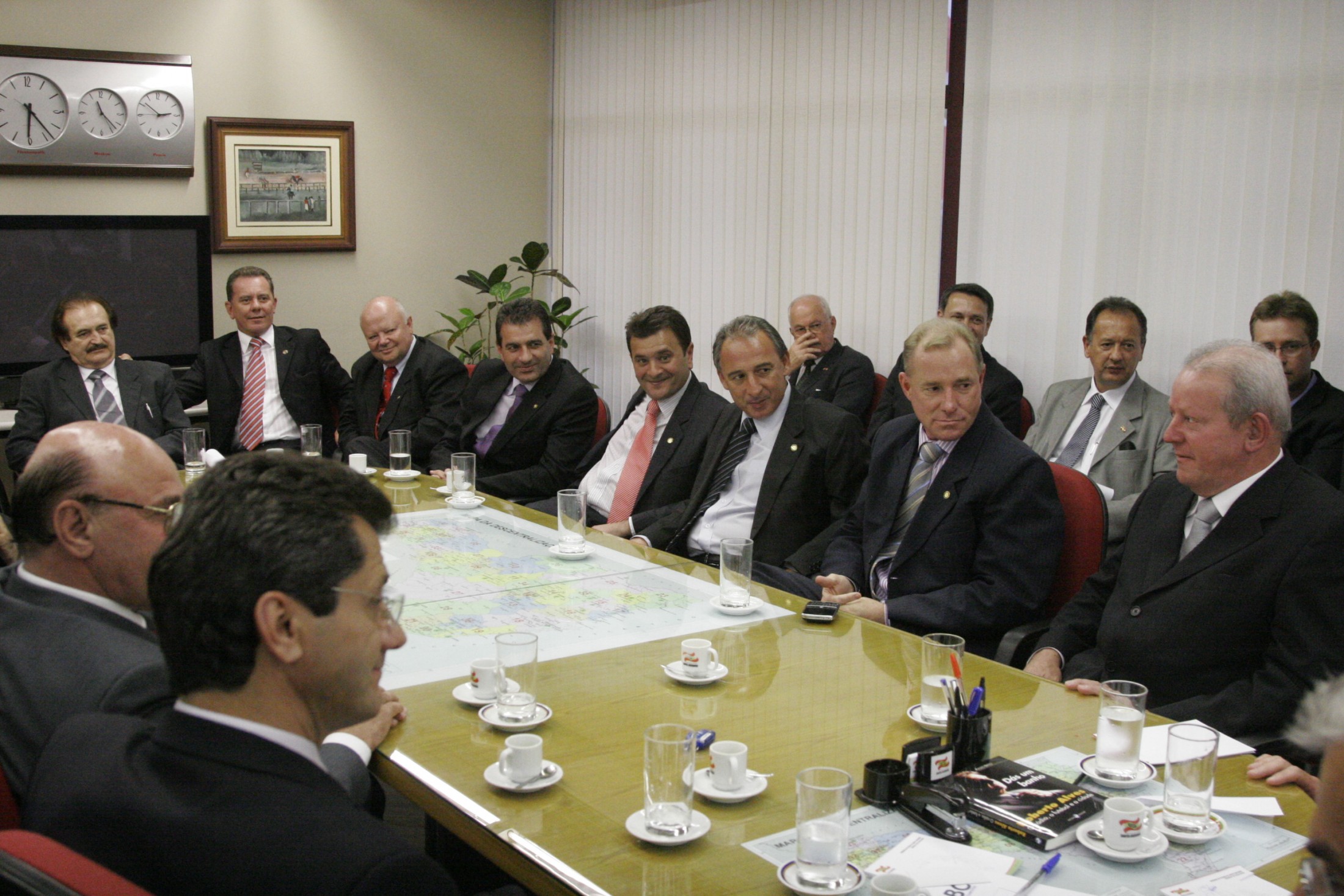 Comitiva de Deputados no Centro Administrativo