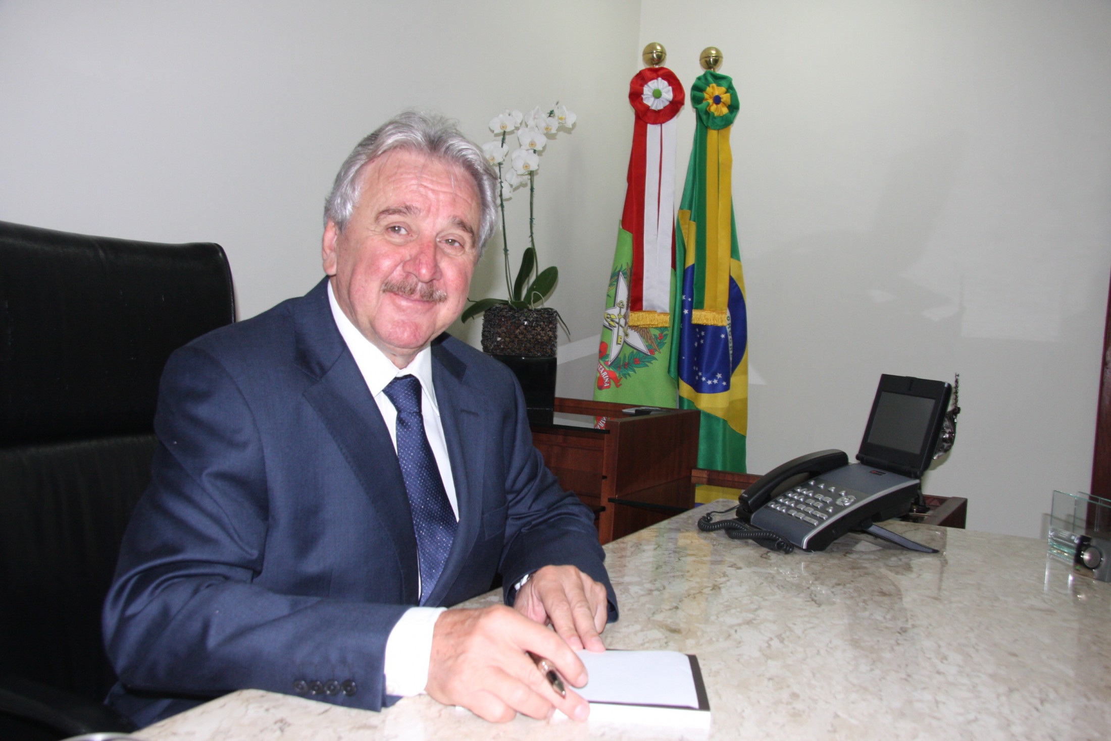 Deputado Moacir Sopelsa assume a presidência da Assembleia Legislativa