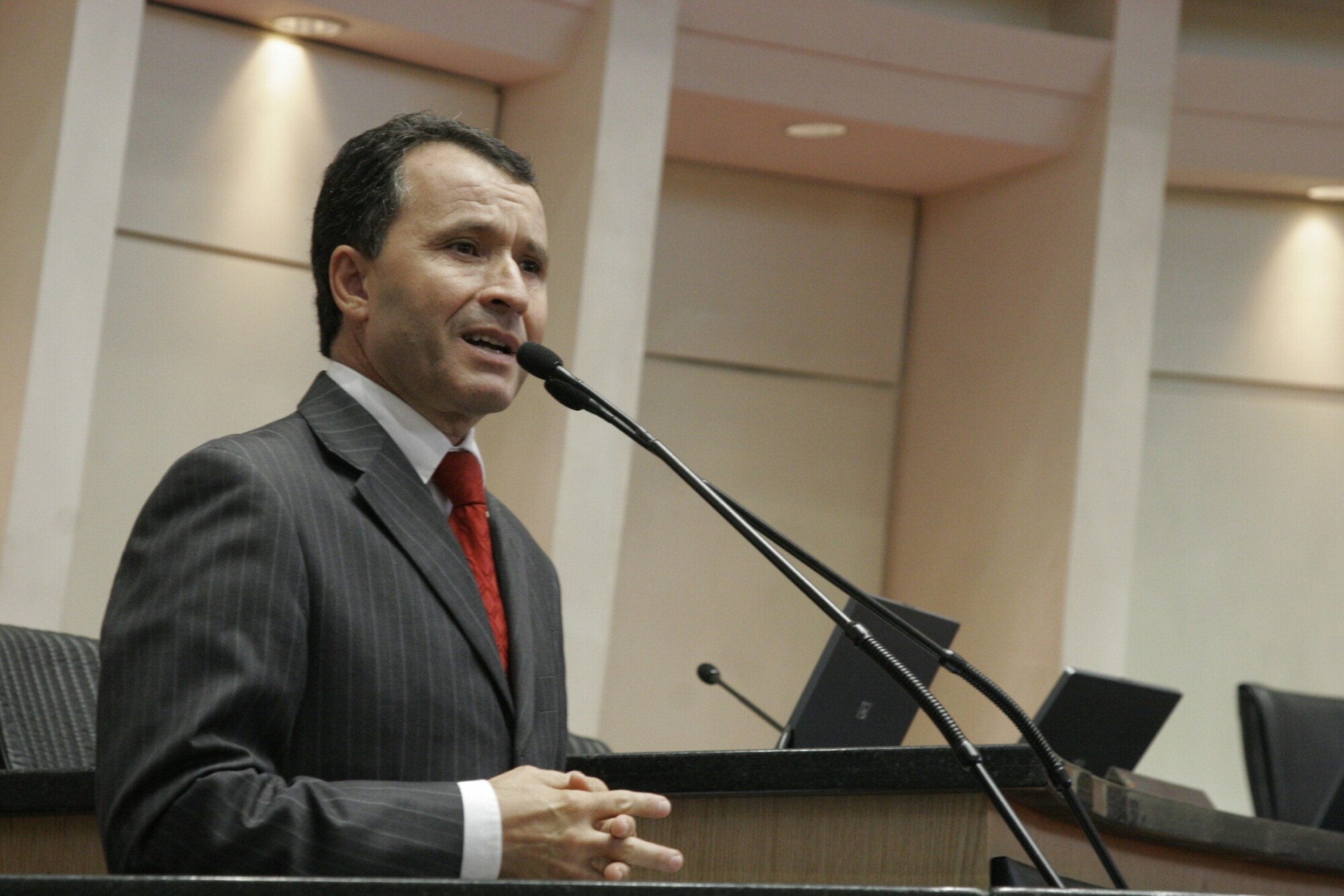 Dos Gabinetes – Darci de Matos e vereadores do DEM levam reivindicações ao governador