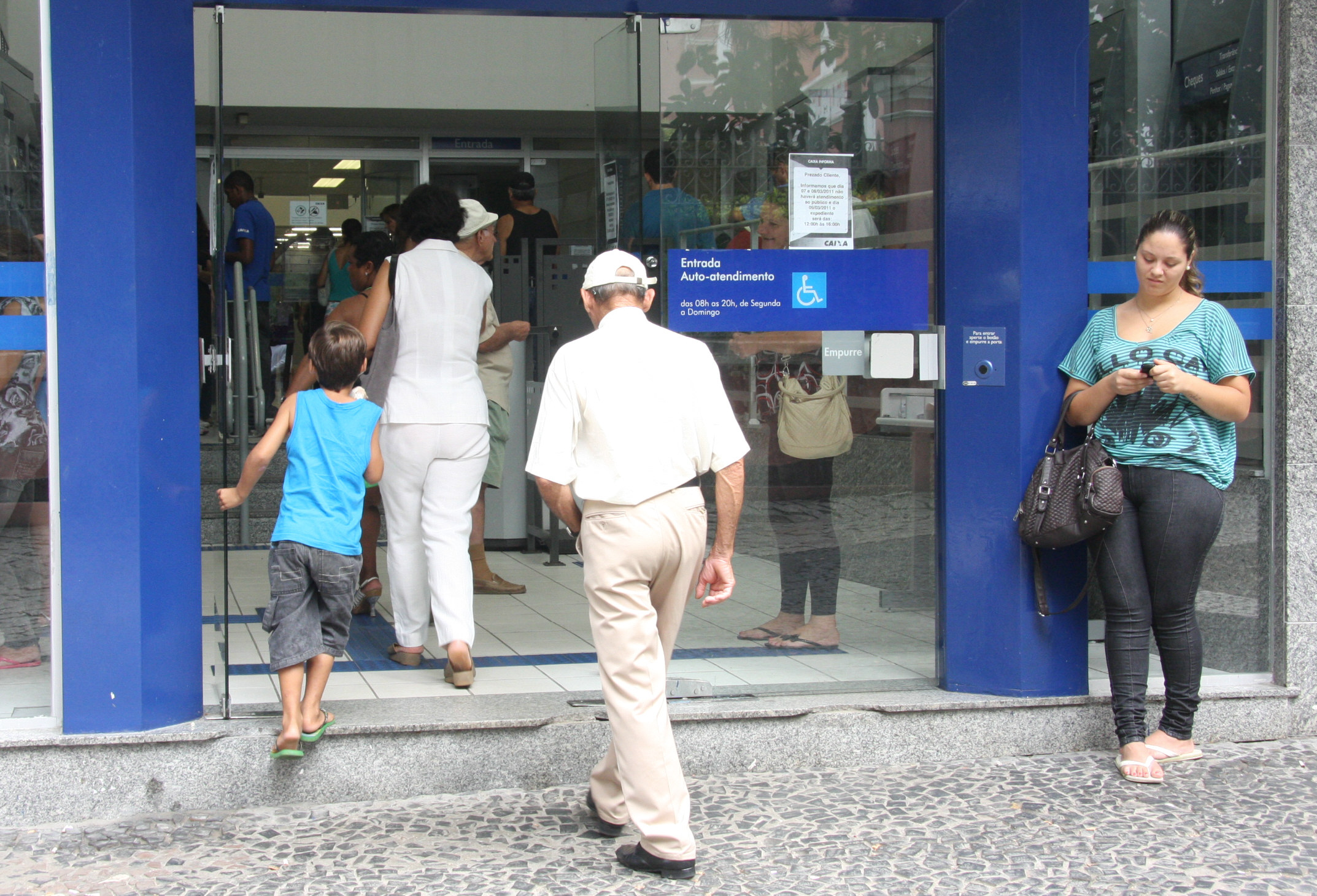 Agências bancárias podem ser fechadas por descumprimento de lei