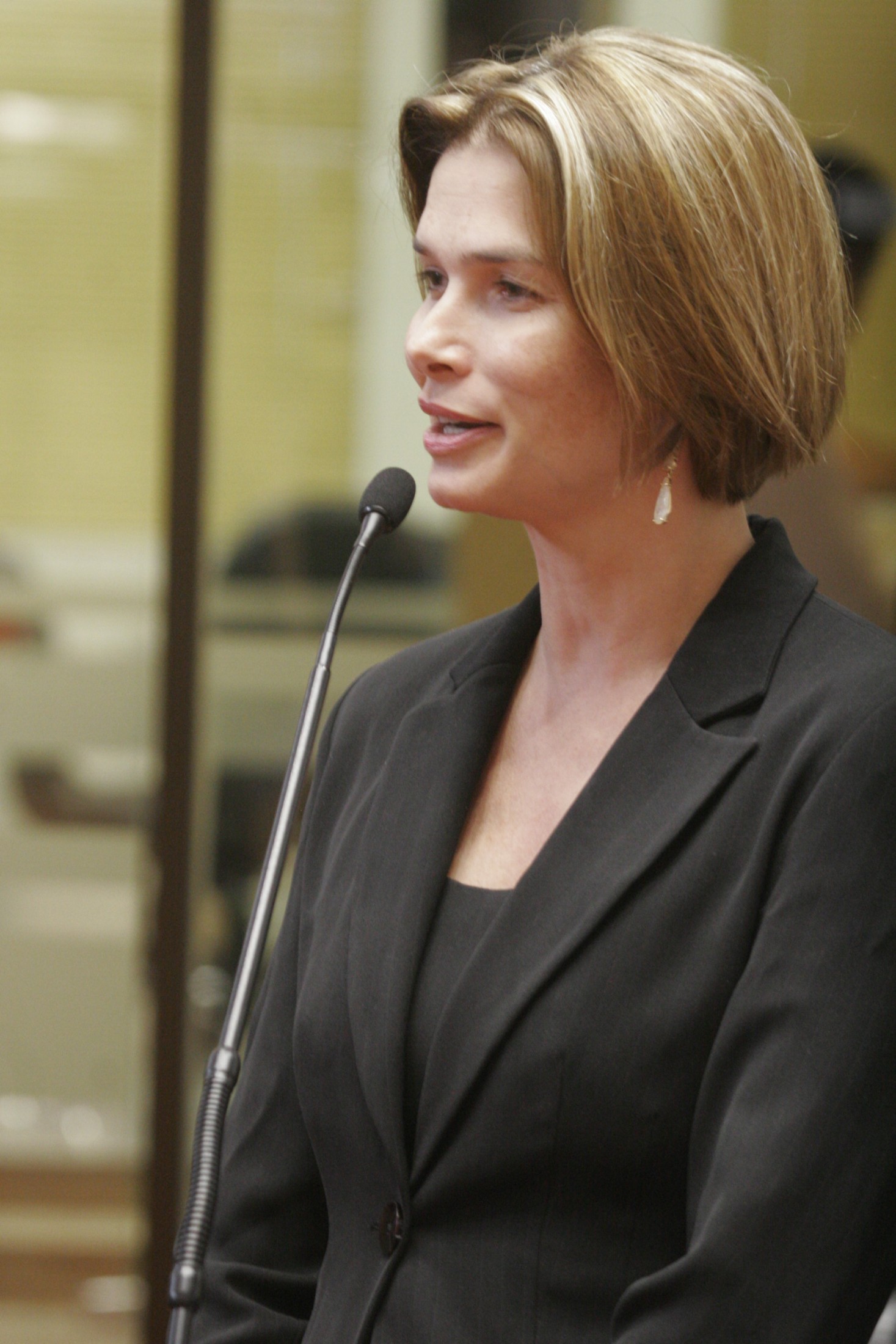 Deputada Angela Albino (PCdoB)