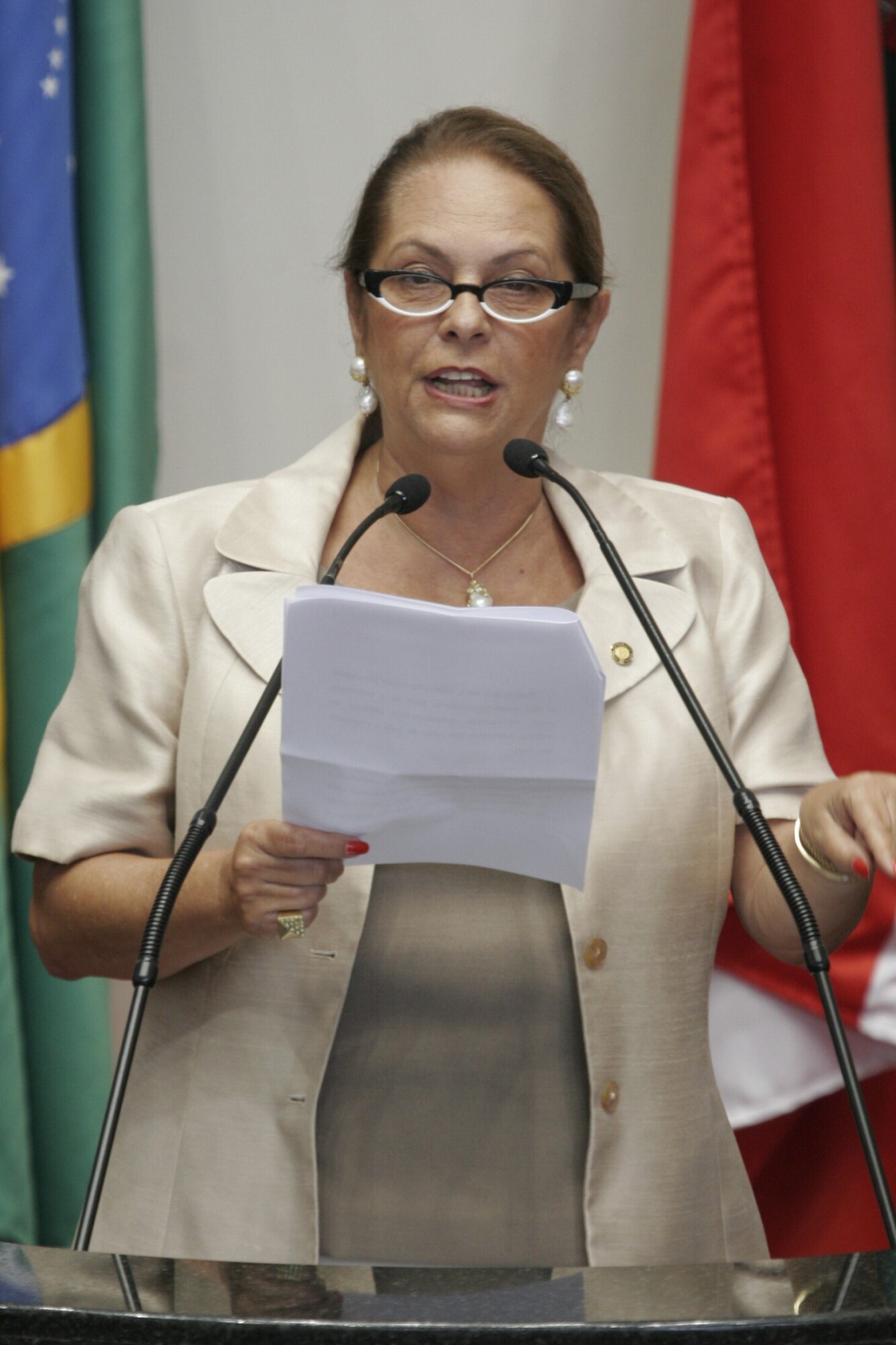 Dos Gabinetes – Deputada Ada destaca a importância da escola na prevenção à violência