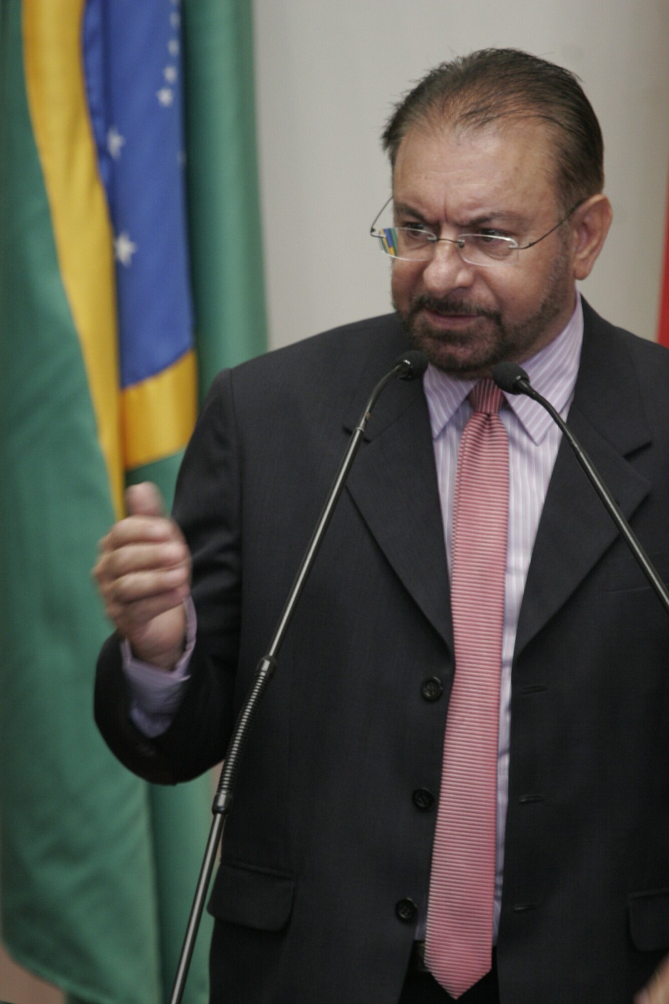 Dos Gabinetes – Deputado Volnei Morastoni vistoria situação dos presos em Delegacias e IML de Itajaí
