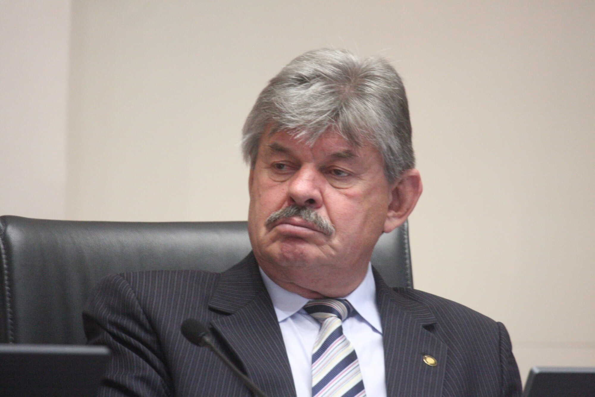 Dos Gabinetes – Deputado Reno leva questão dos bombeiros ao governador Raimundo Colombo