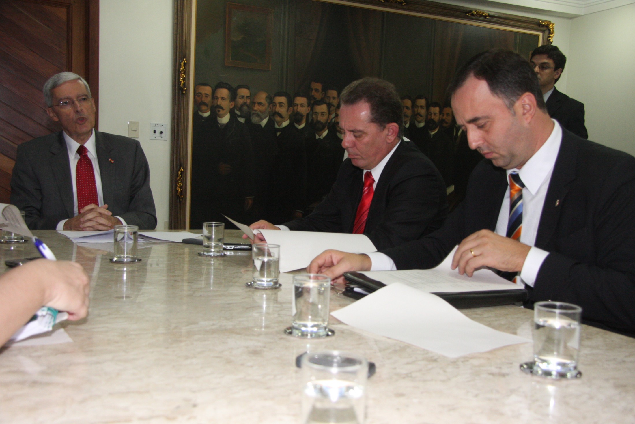 Secretário de Estado da Fazenda Ubiratan Rezende detalha o pacote de projetos do Executivo que promove ajustes na administração estadual