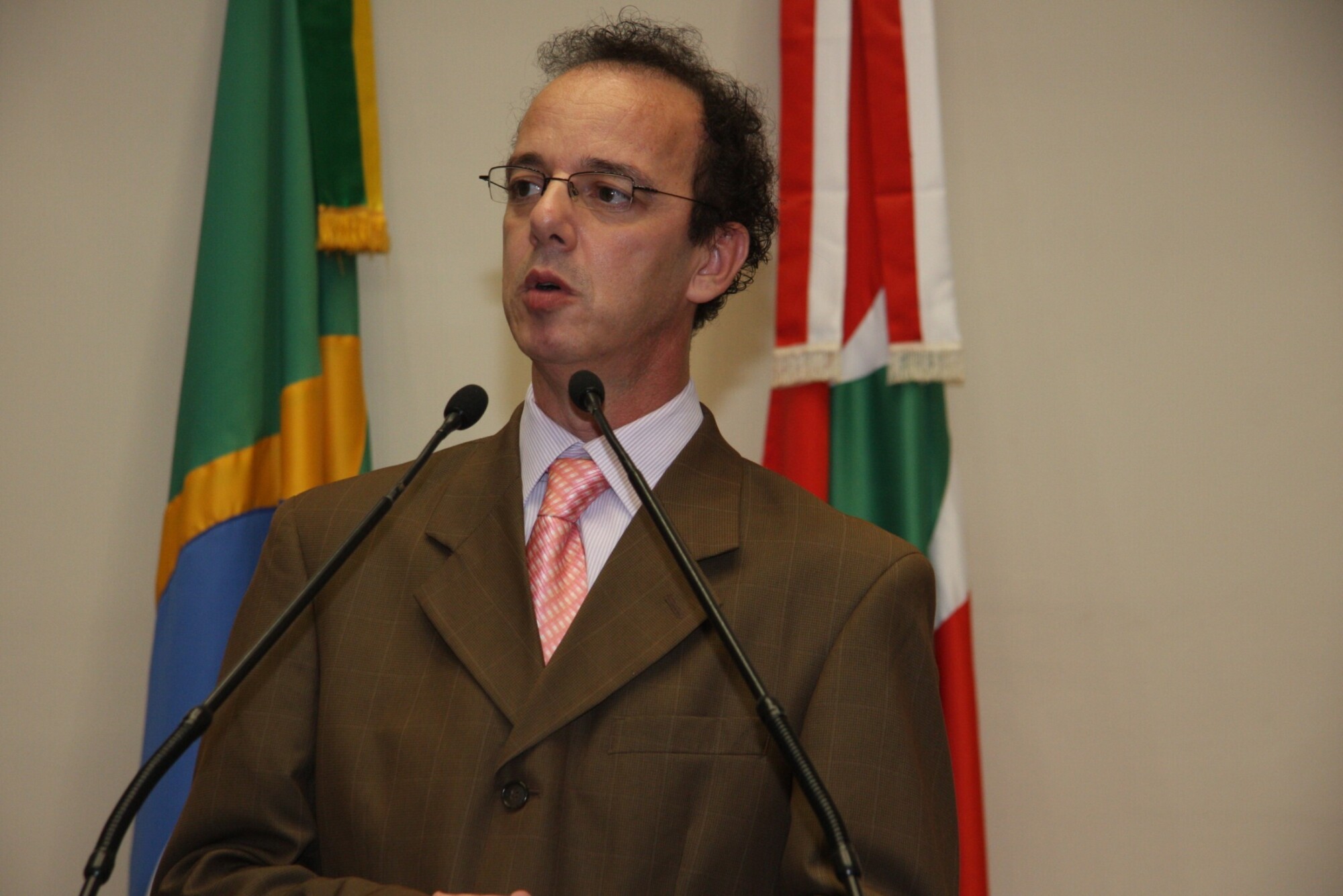 Dos Gabinetes – Comissão parlamentar de combate às drogas