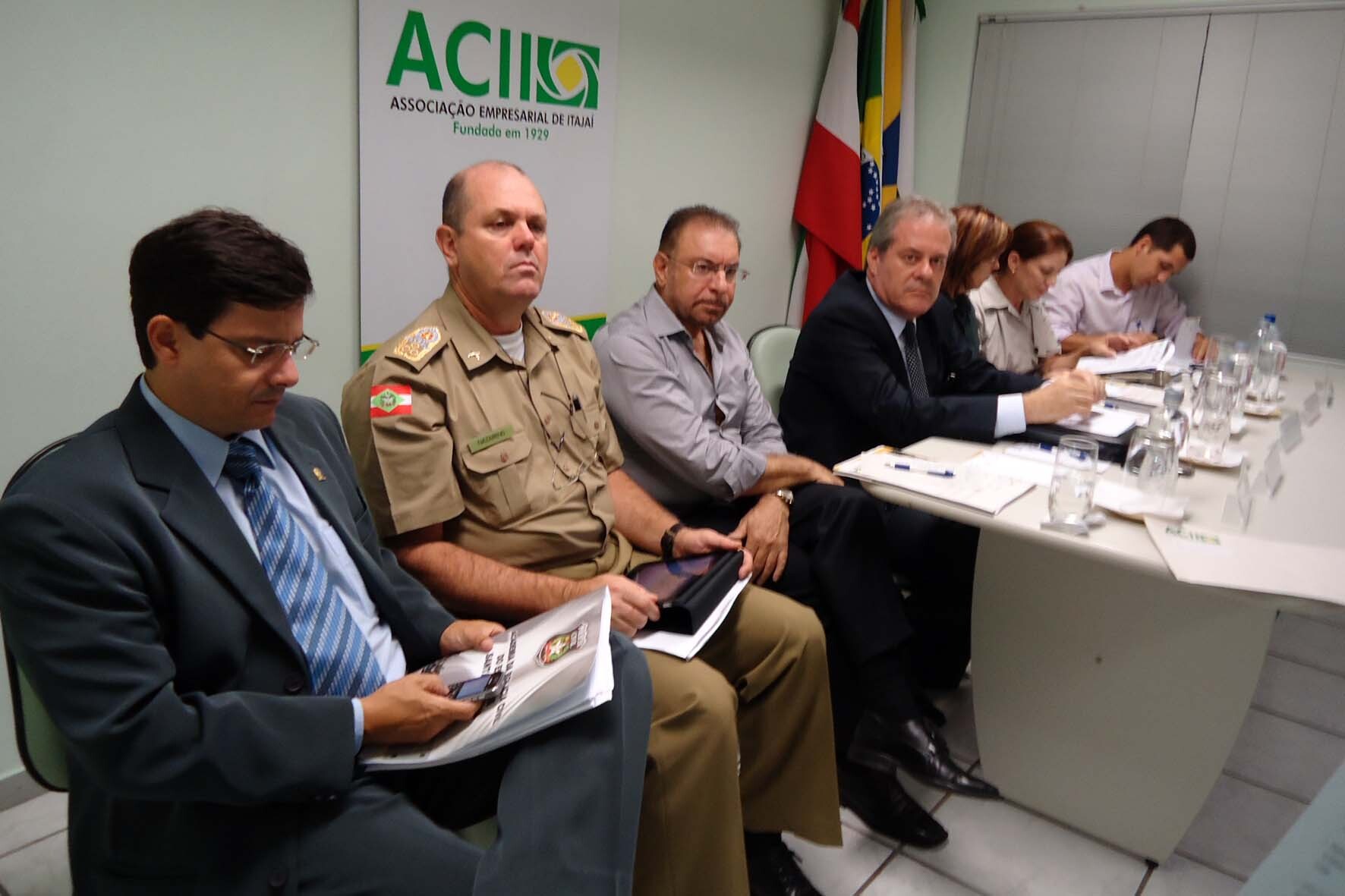 Dos Gabinetes – Volnei Morastoni relata o caos da segurança pública nos municípios da região de Itaj
