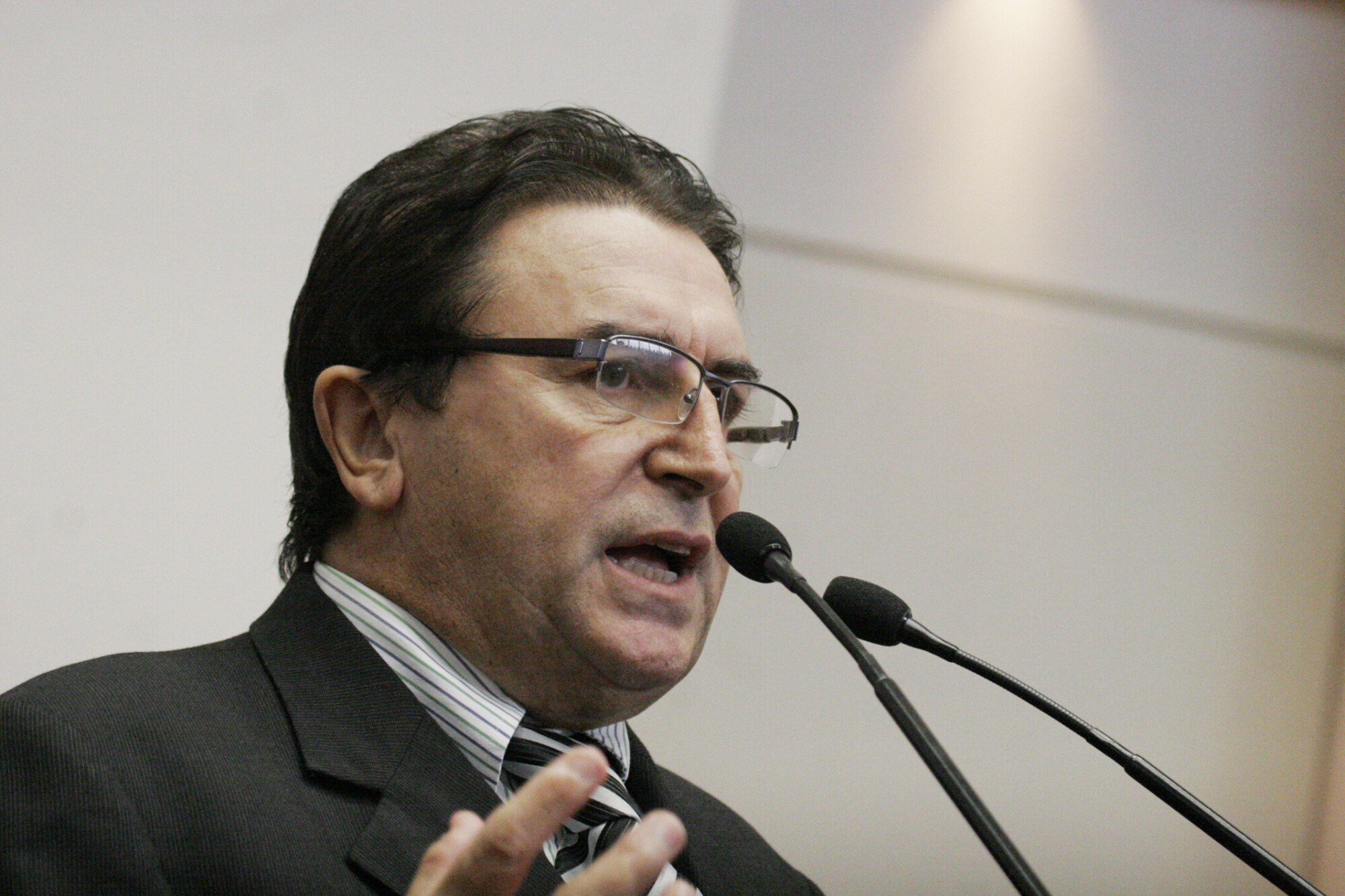 Dos Gabinetes – Aguiar vê empenho da Casan para implantação de saneamento em Canoinhas