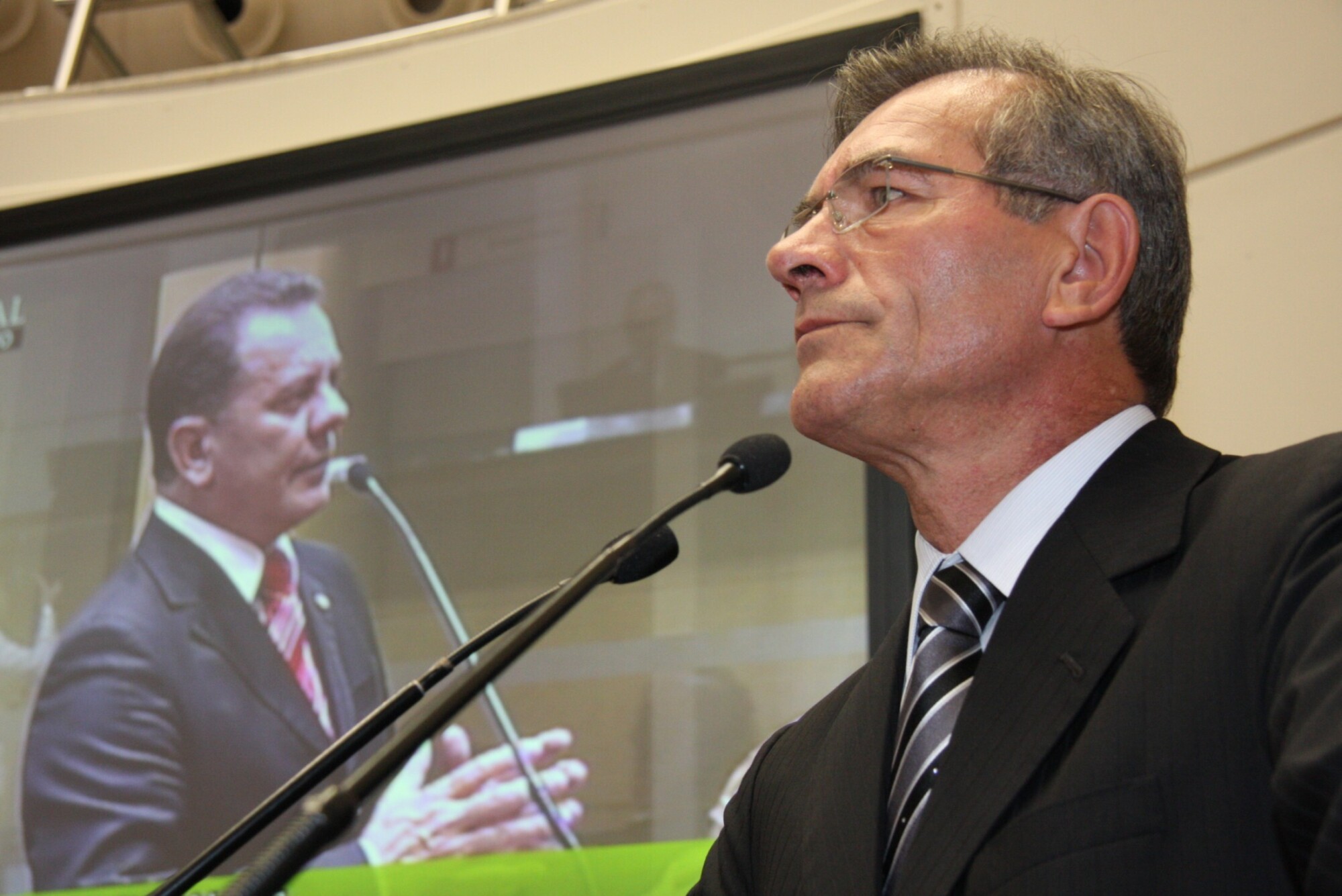 Dos Gabinetes – Deputado Silvio expressa sua preocupação com situação dos presídios de  Mafra e Rio