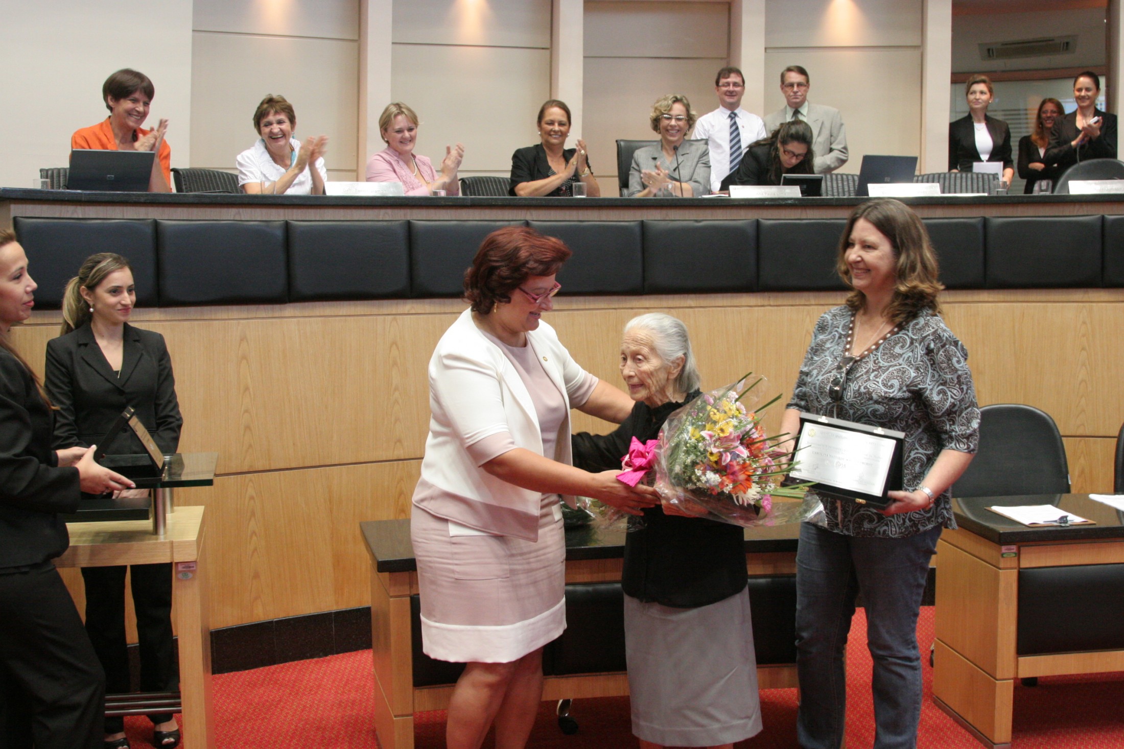 Sessão em Homenagem ao Dia Internacional da Mulher