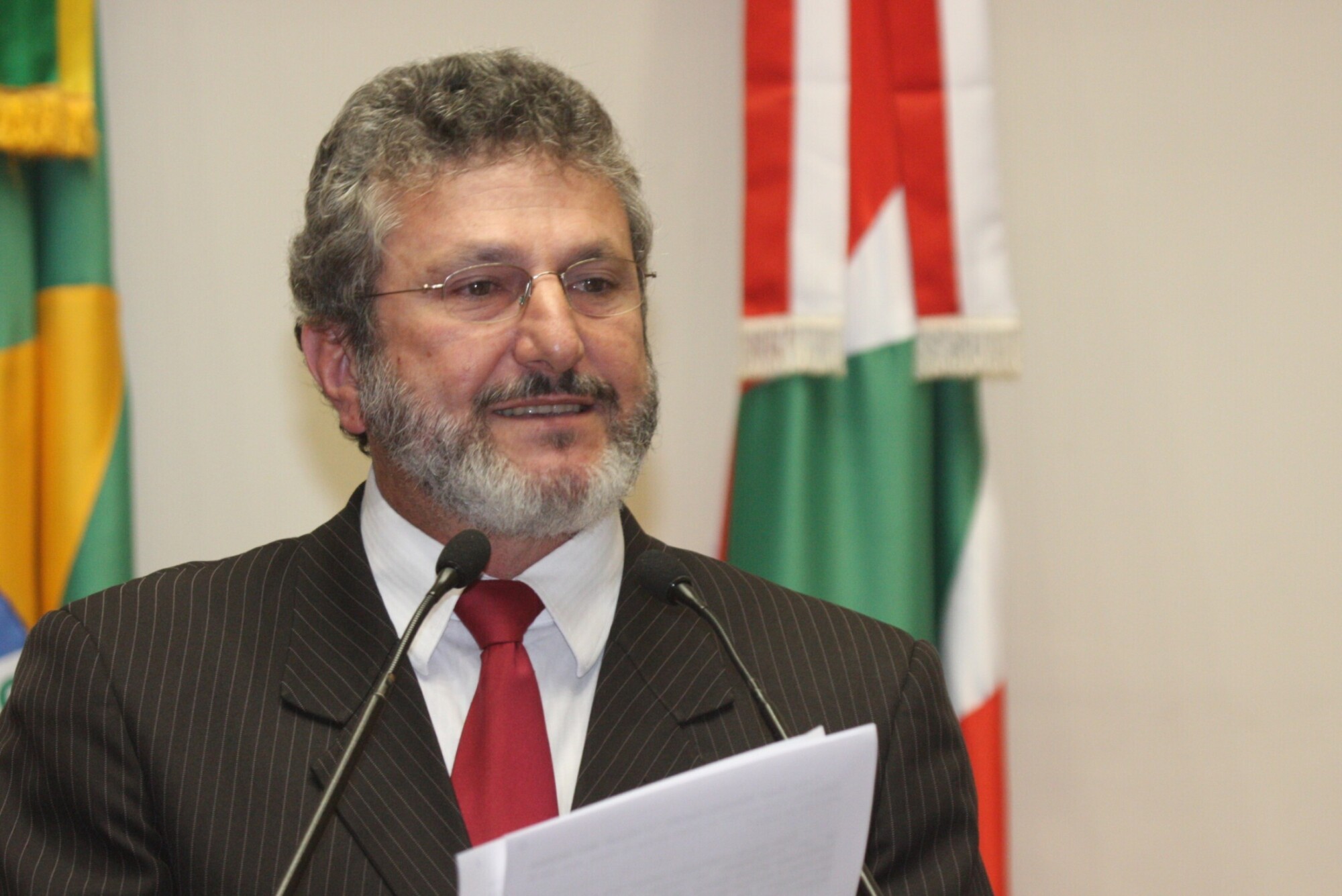 Dos Gabinetes- Padre Pedro assina moção contrária a Barragem em Itapiranga
