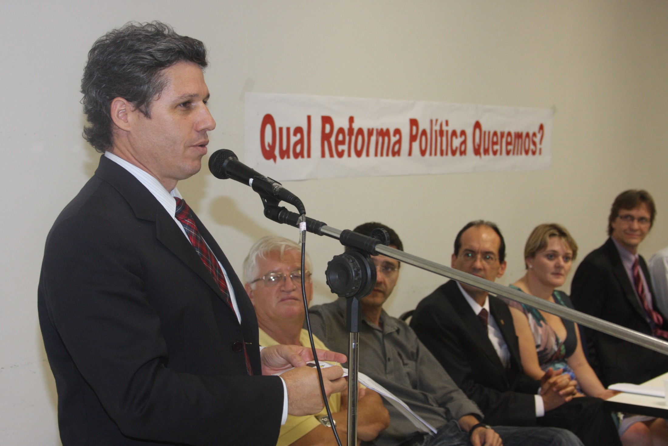 Seminário debate propostas para reforma política