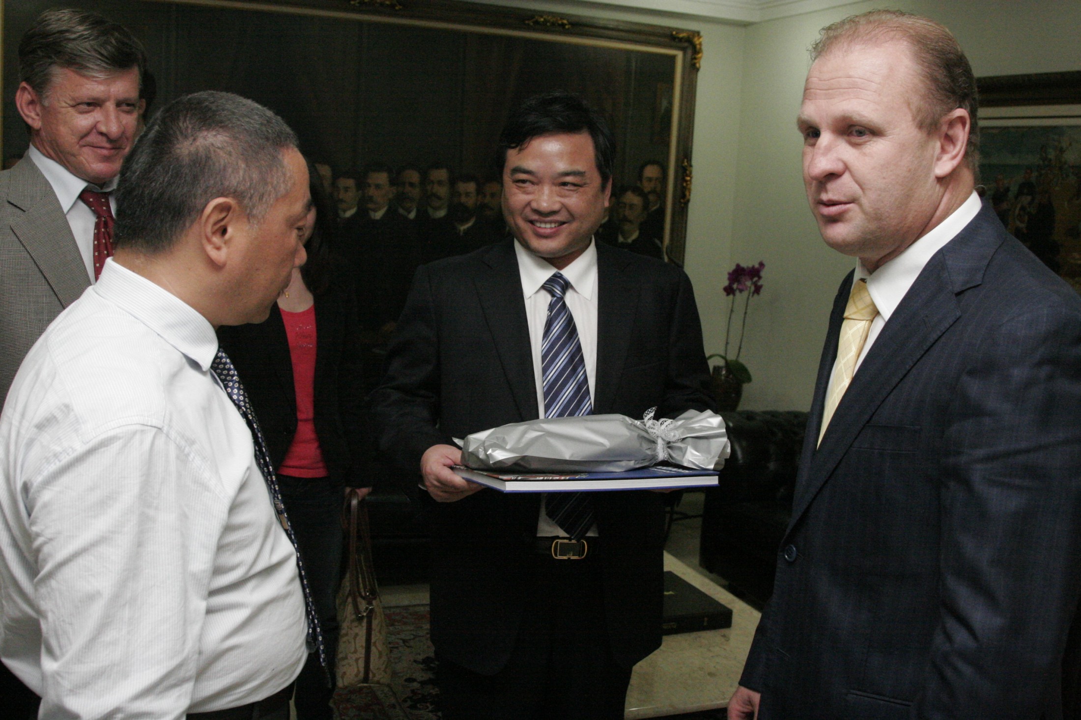 Comitiva Chinesa visita Assembleia Legislativa