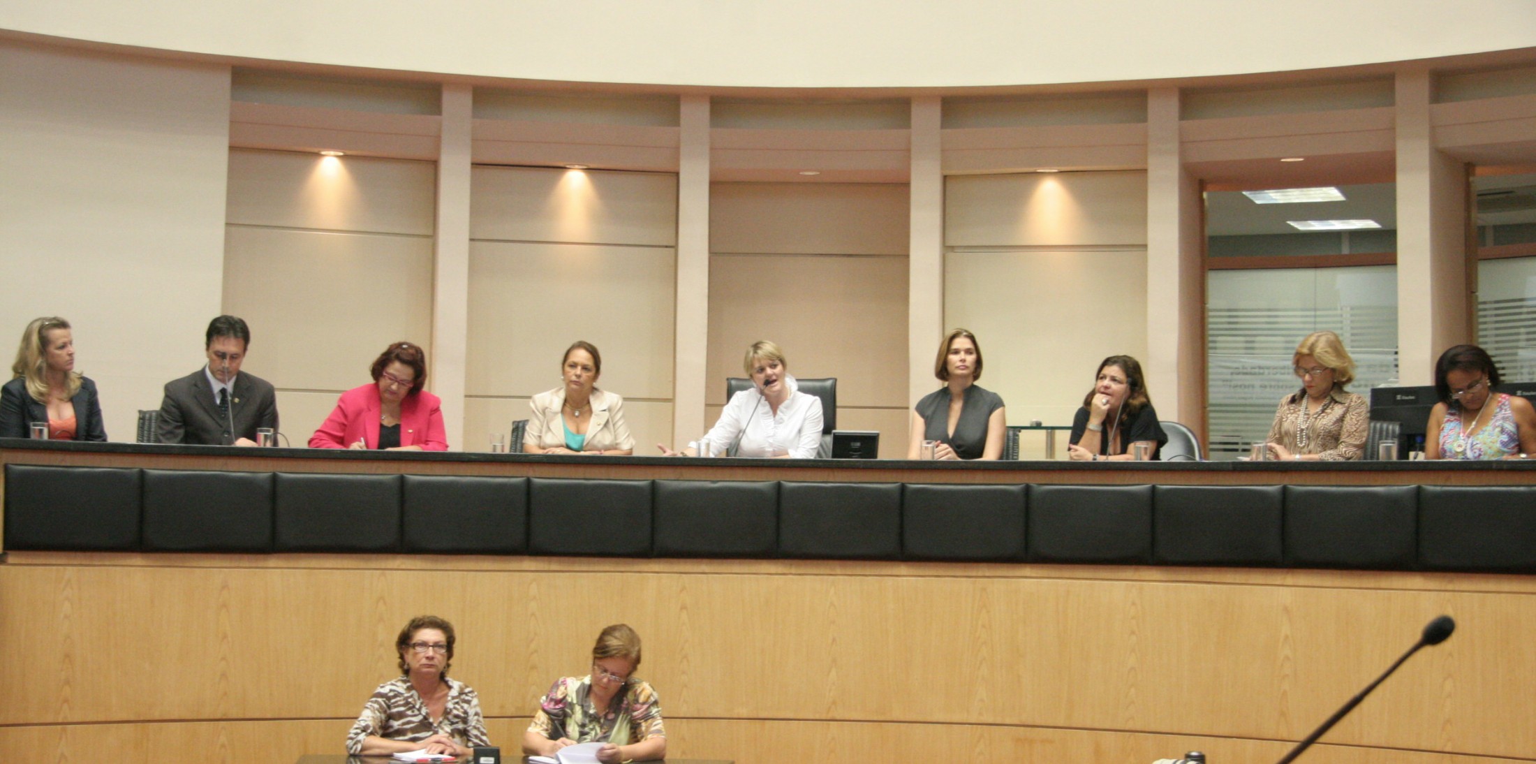 Encontro de Mulheres - Plenário Osni Régis