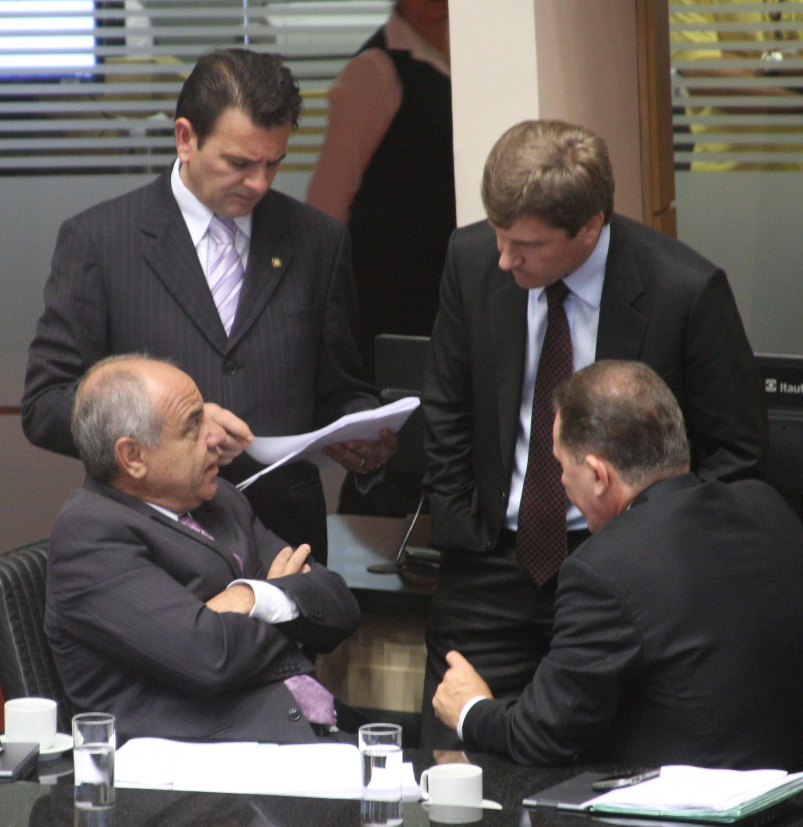 Reunião conjunta entre as Comissões de Constituição e Justiça e Comissão de Trabalho