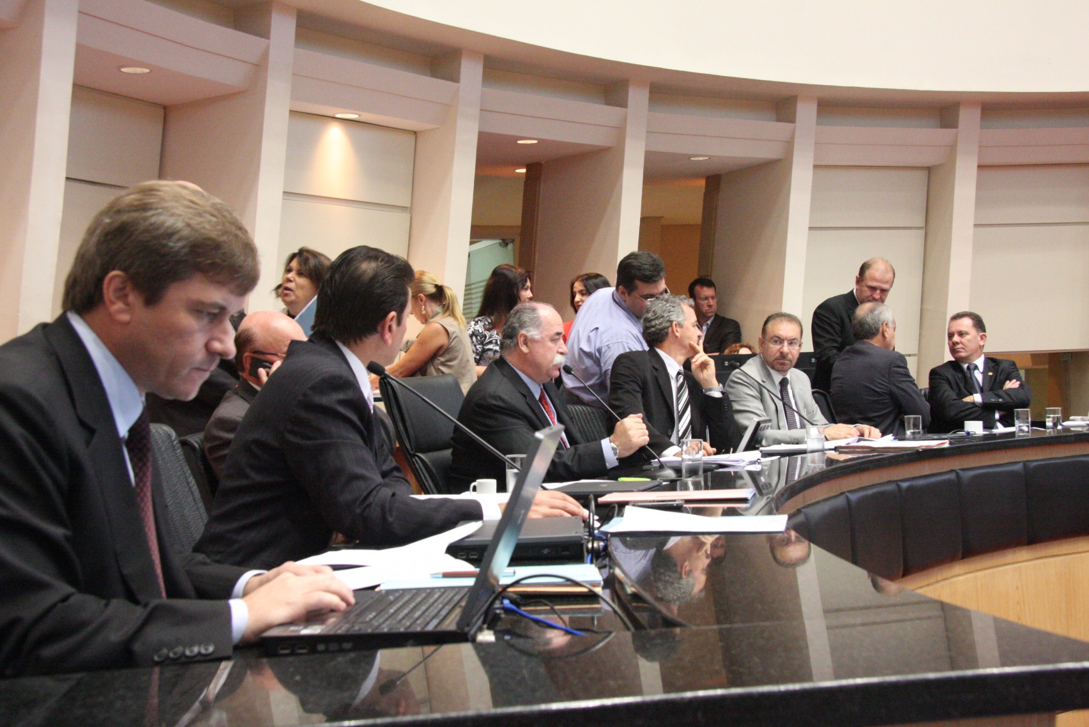 Reunião conjunta entre as Comissões de Constituição e Justiça e Comissão de Trabalho
