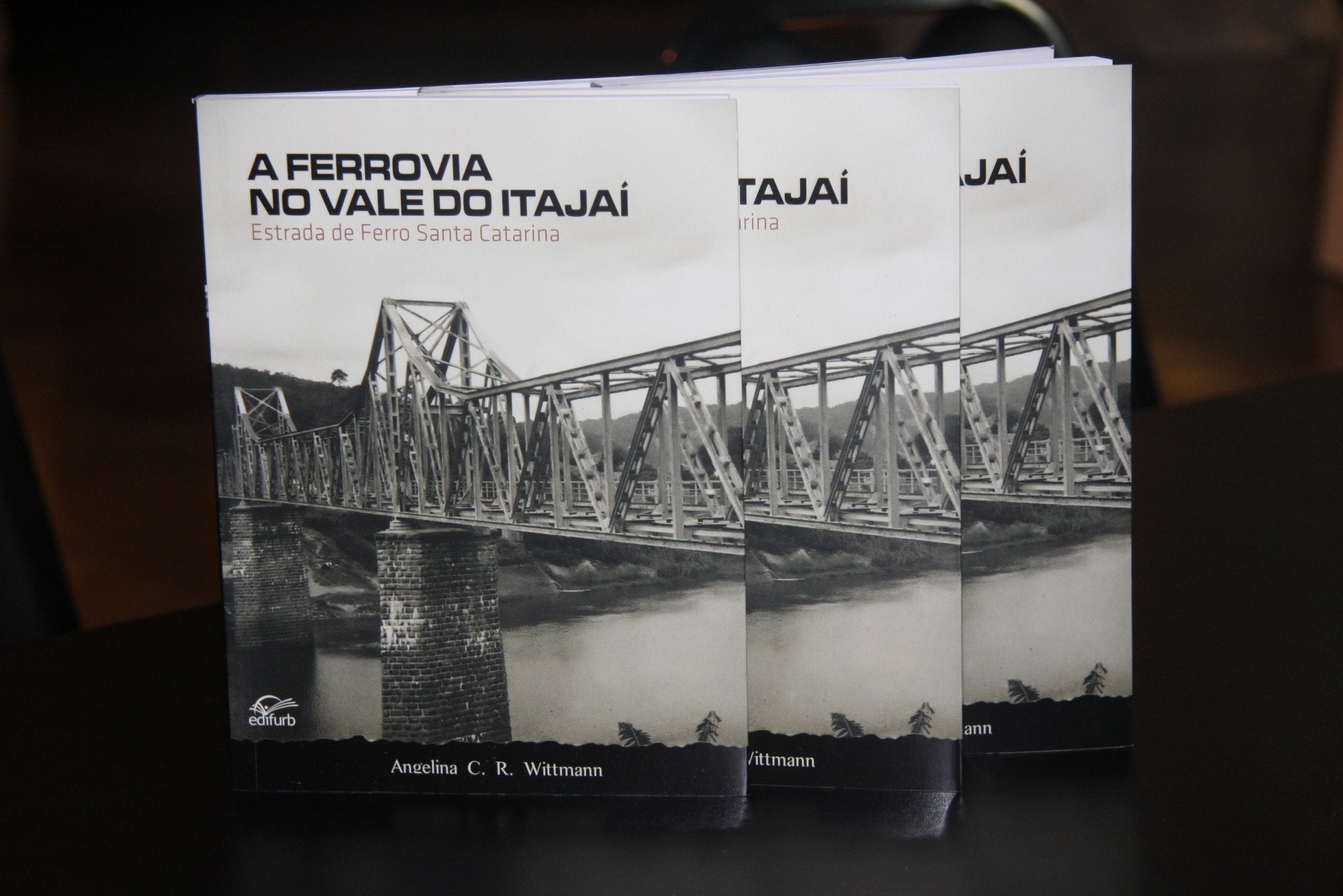 Lançamento do livro ''A ferrovia no Vale do Itajaí - Estrada de Ferro Santa Catarina''