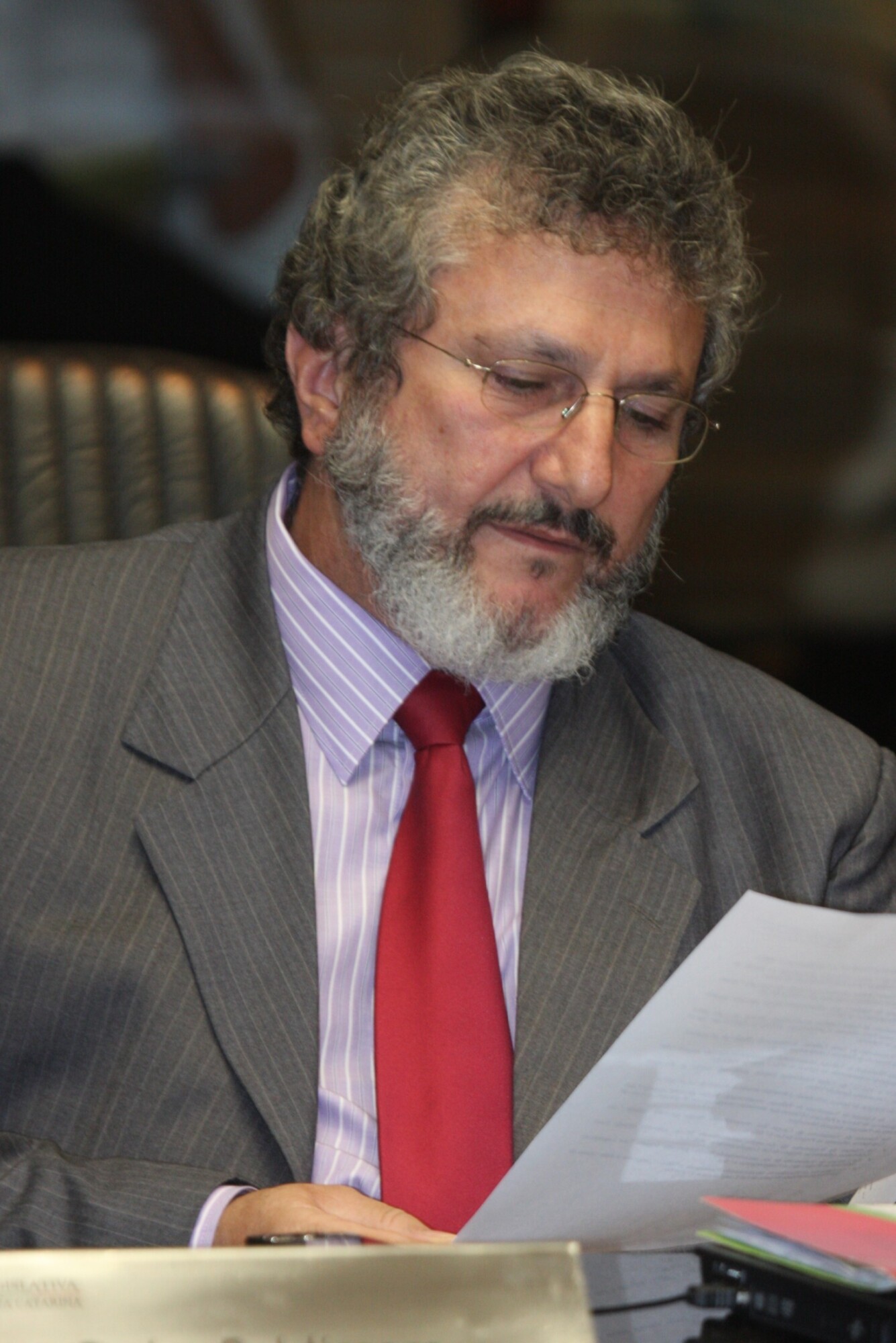 Dos Gabinetes – Padre Pedro defende produtores de leite de SC