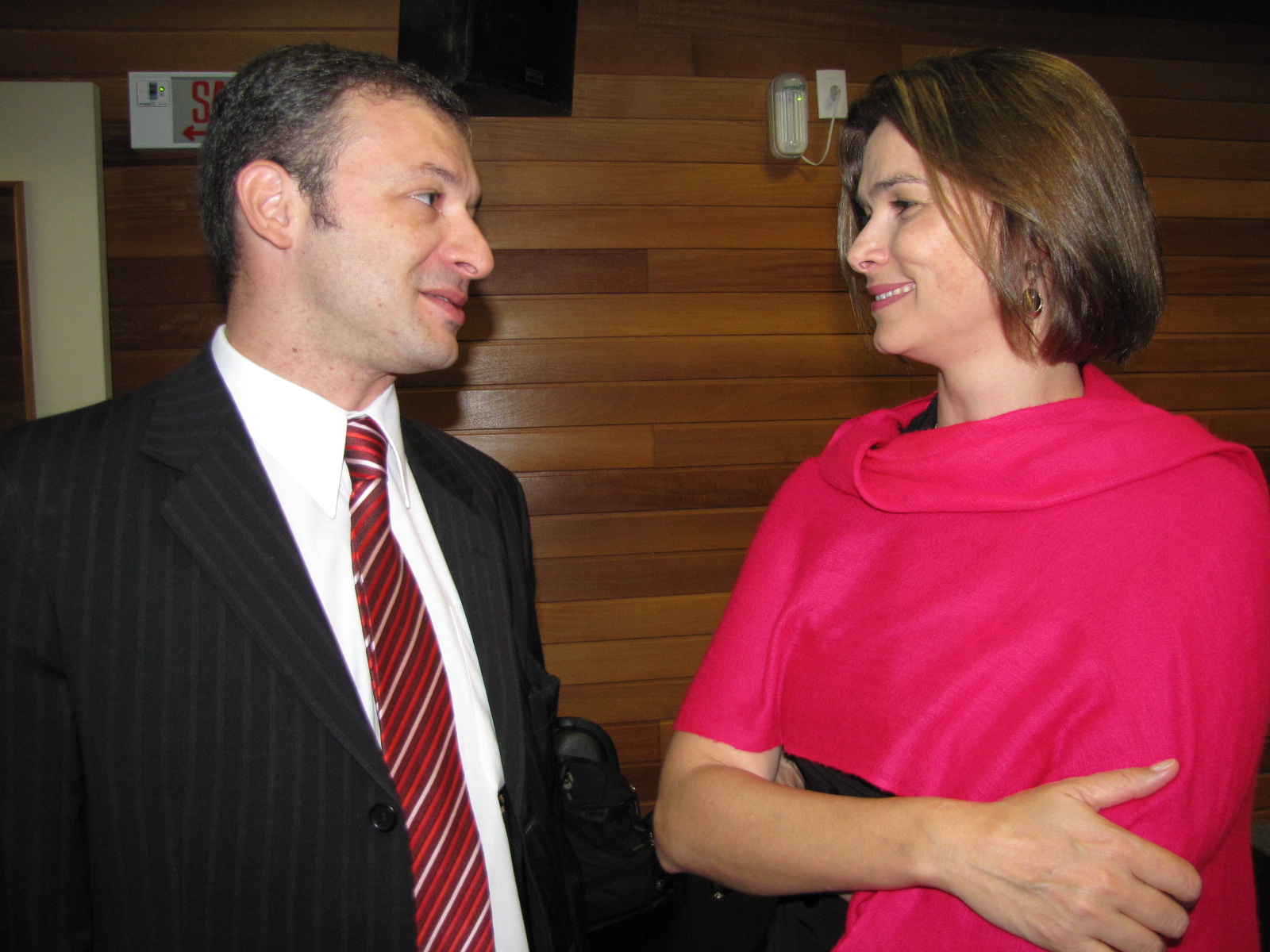 Angela Albino com o juiz Alexandre Morais da Rosa