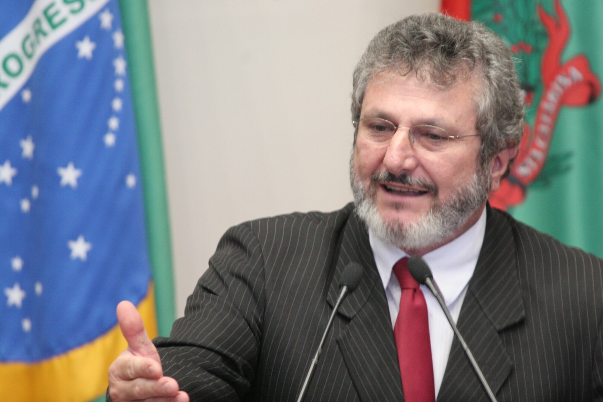 Dos Gabinetes – Movimento por campus da UFFS no Extremo Oeste ganha força
