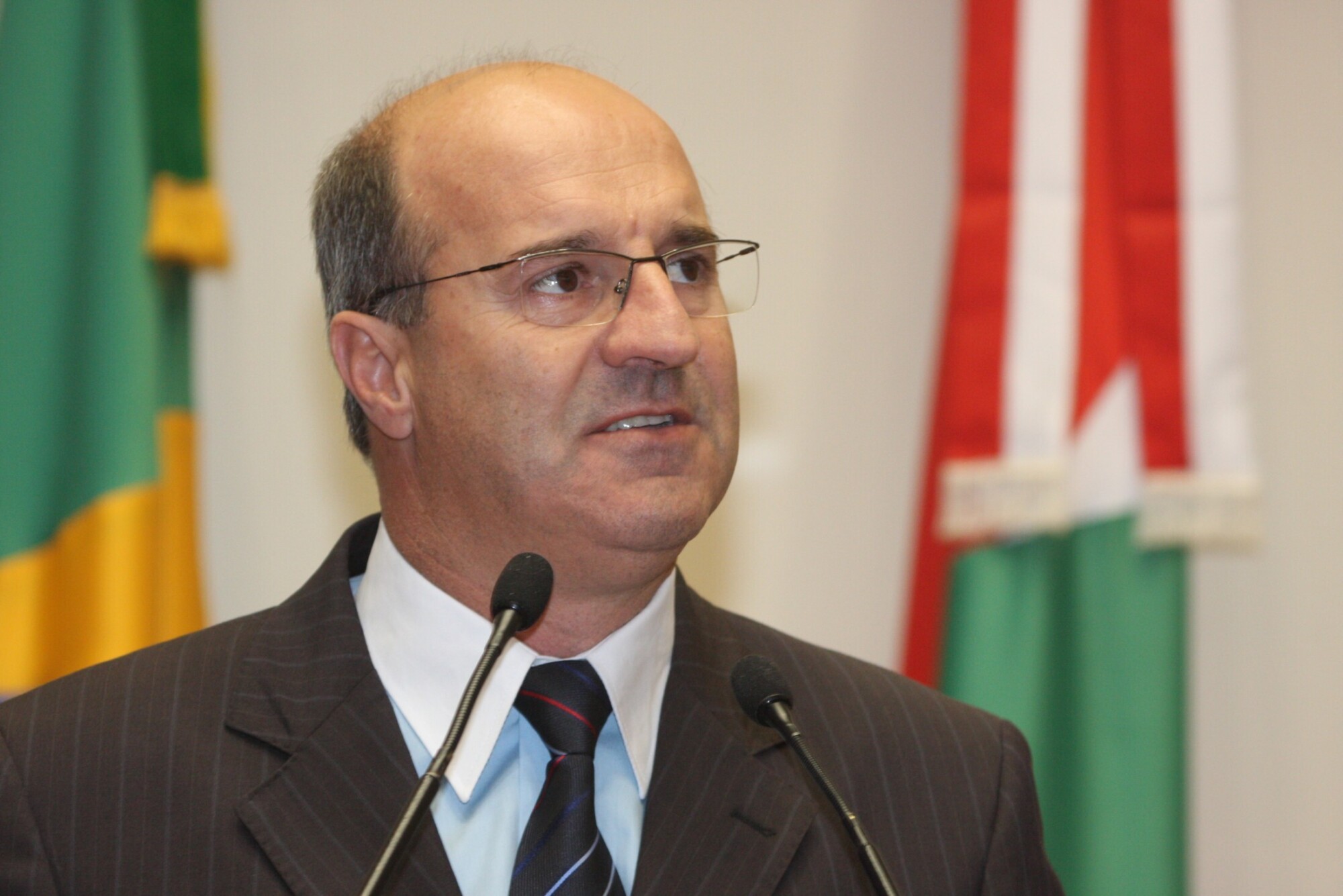 Dos Gabinetes – Deputado José Milton busca soluções para a crise do arroz