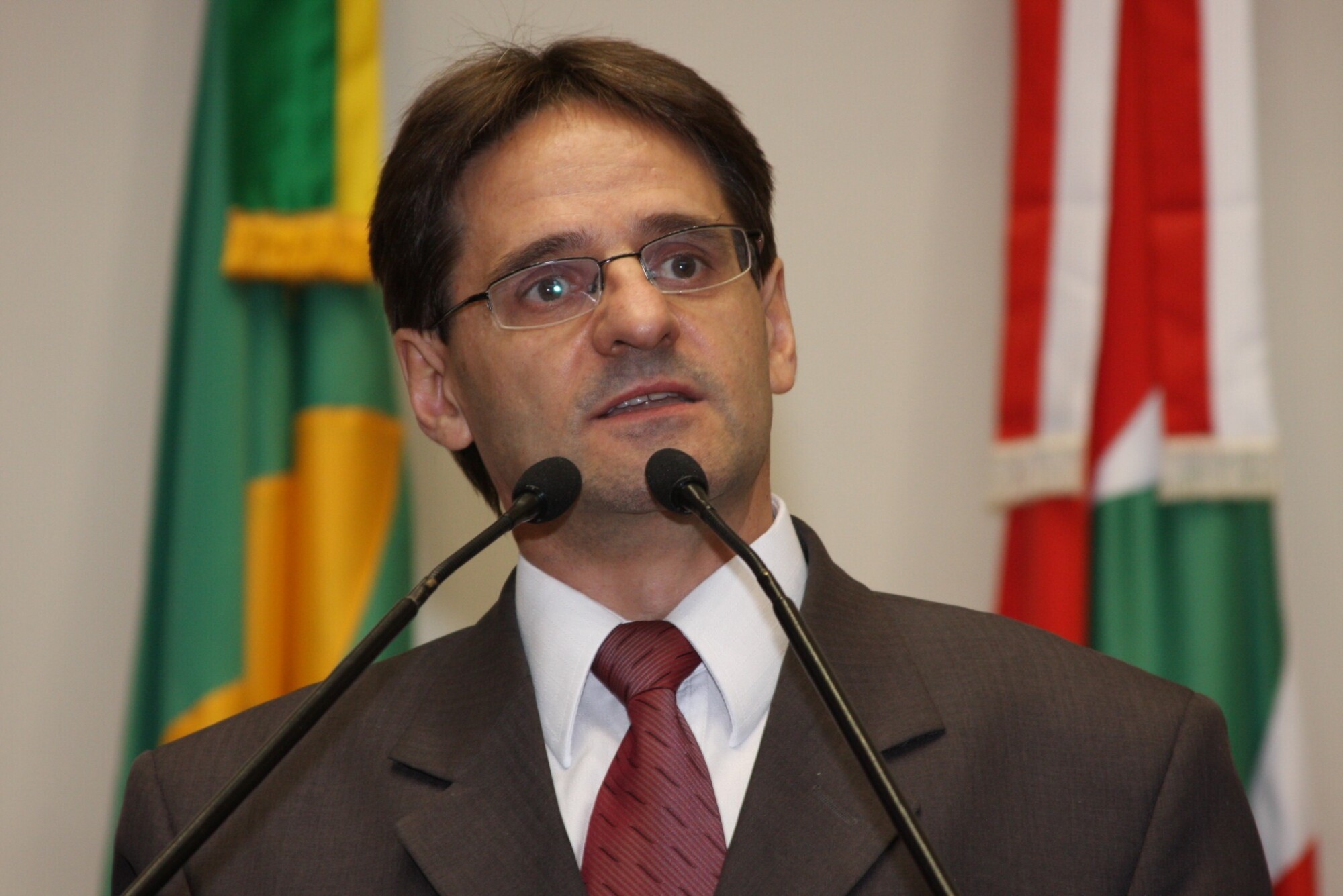 Dos Gabinetes – Liberdade das discussões parlamentares poderá ser extinta