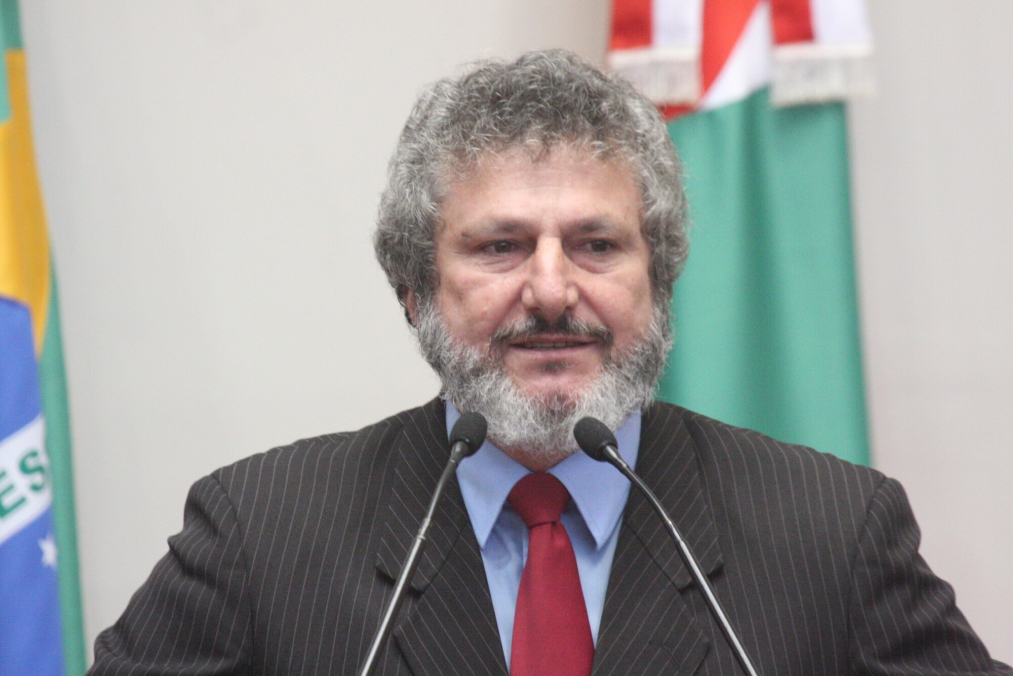 Dos Gabinetes- Dia do Trabalhador: Padre Pedro pede avanços salariais e nas condições de trabalho
