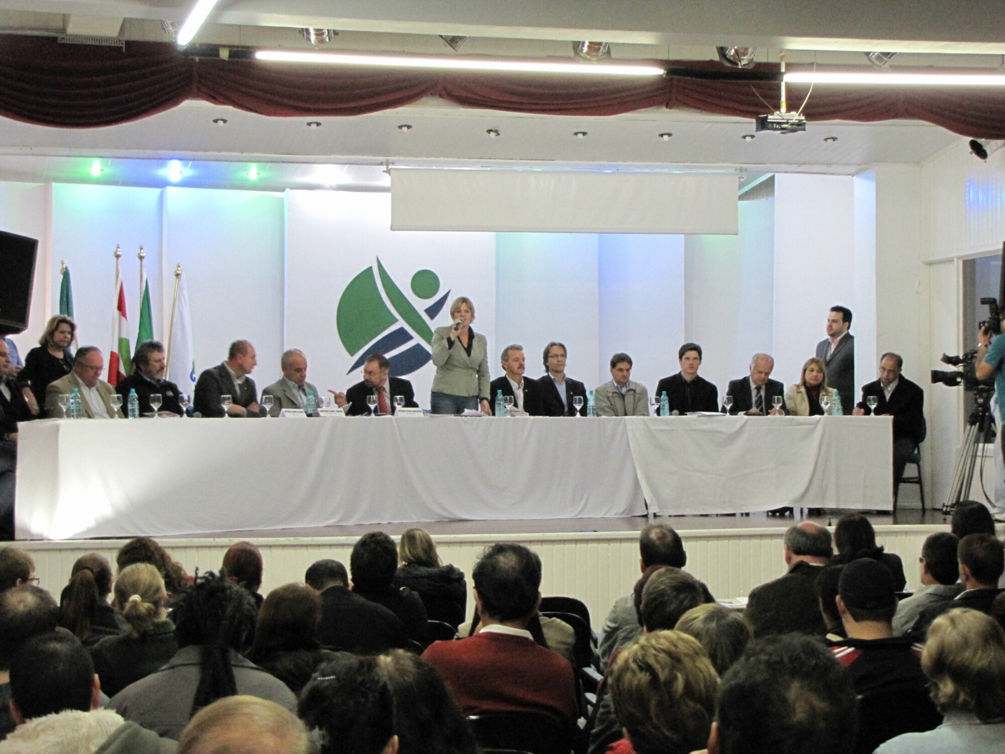 Dos Gabinetes- “Estado precisa descentralizar os serviços da Saúde, principalmente para o Oeste”, di