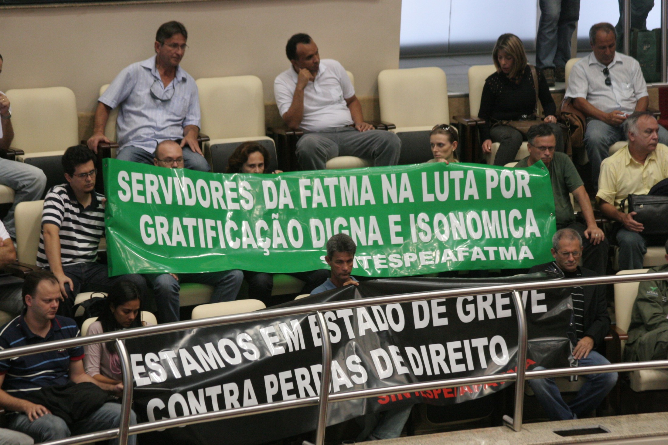 Sessão Ordinária - Plenário Osni Régis