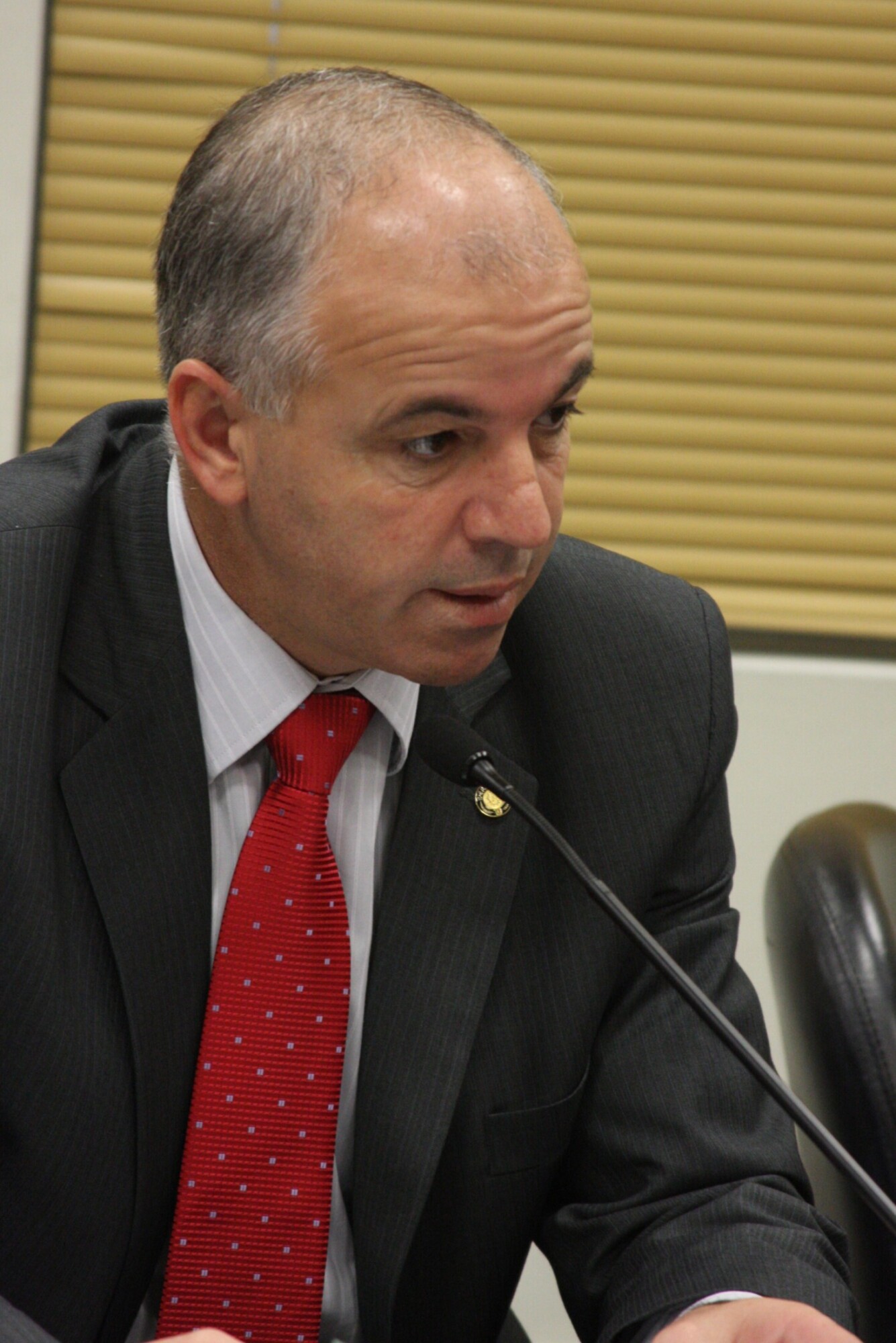 Dos Gabinetes – Audiência pública debate fechamento de Centros de Formação de Condutores
